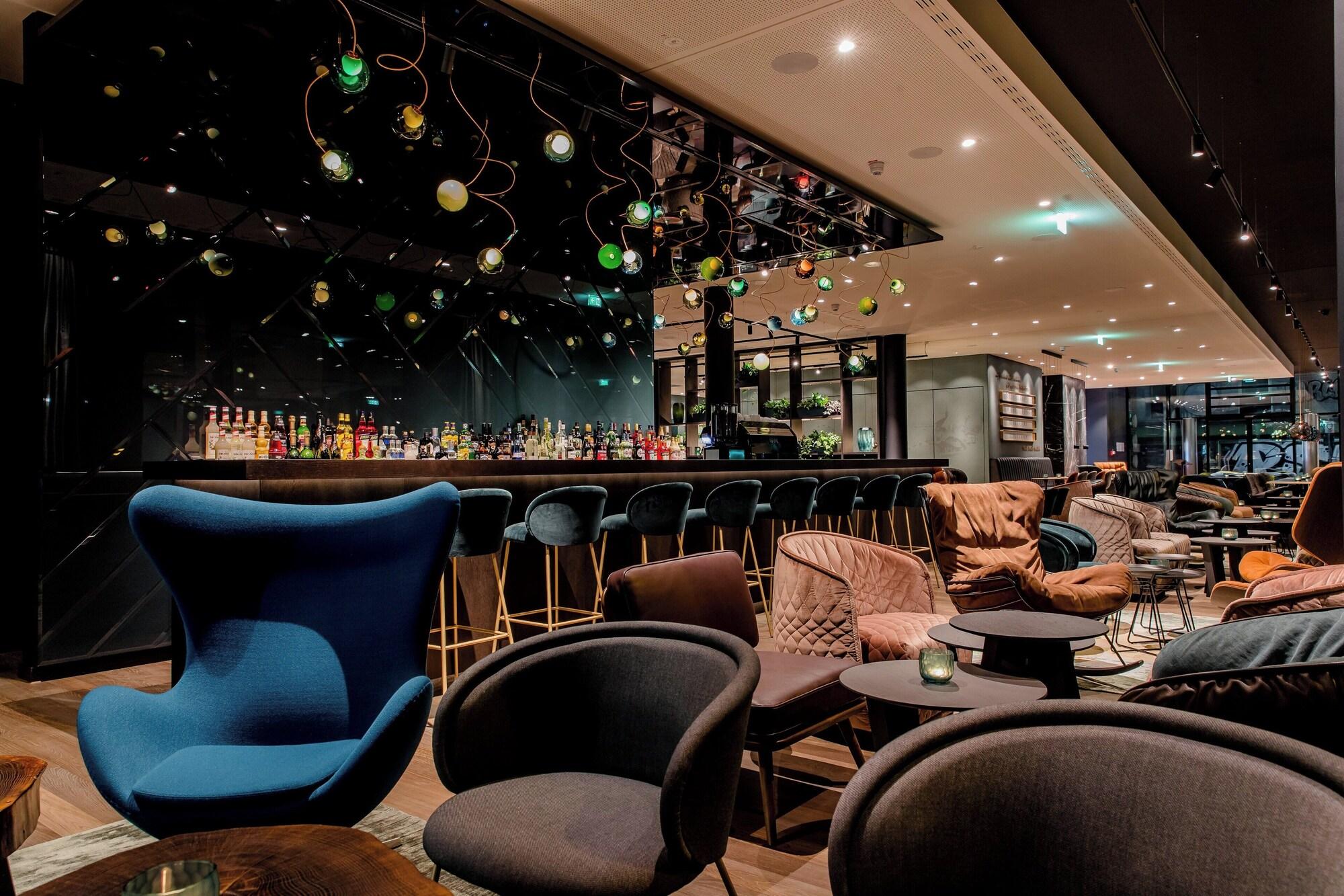 Varios Motel One Stuttgart-Hauptbahnhof