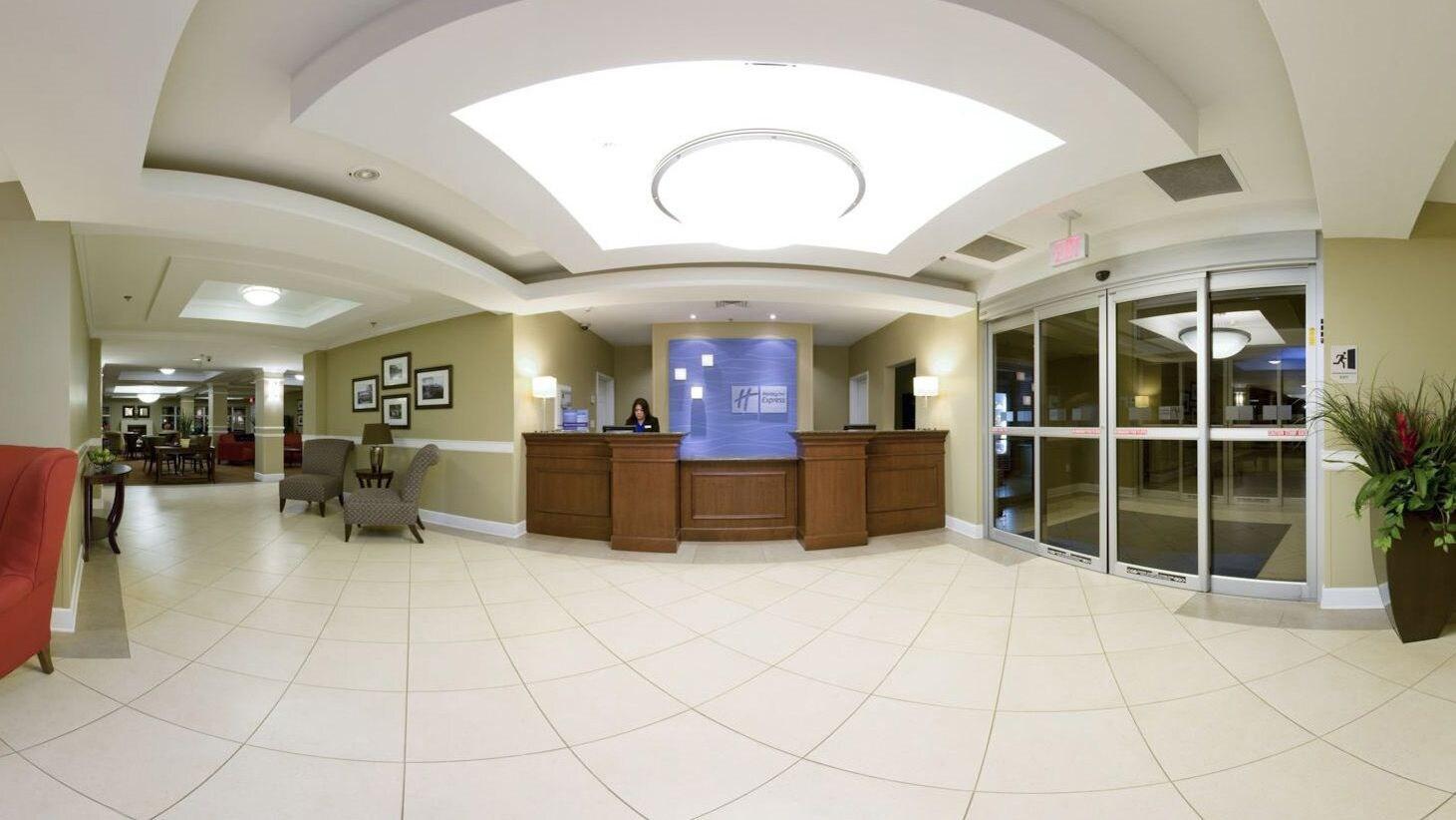 Vista Lobby Holiday Inn Express Hotel & Suites New Iberia - Avery Island by IHG