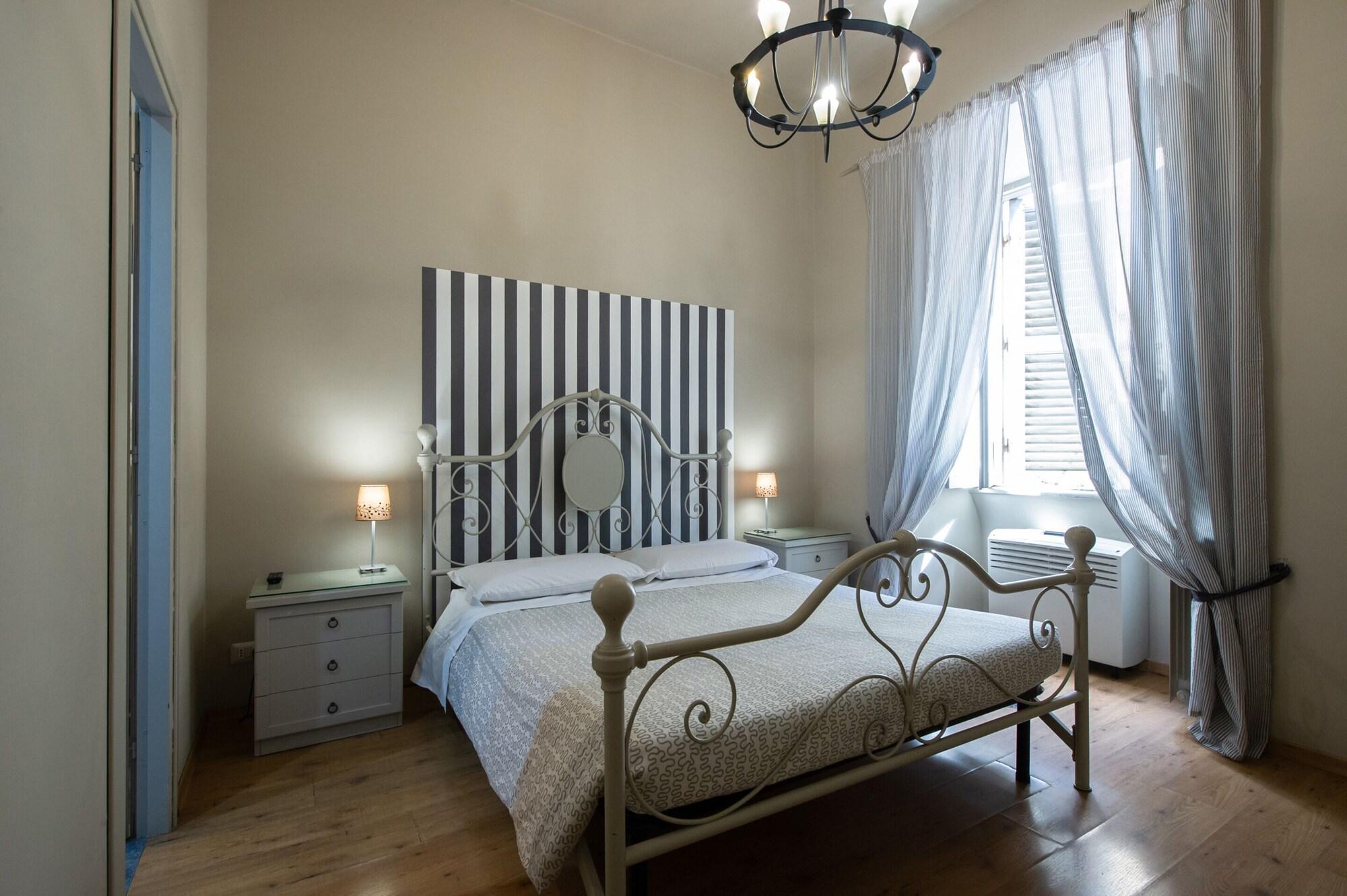 Varios Residenza Ottaviani