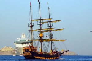 Actividad - Tour en Barco Pirata con Esnorquel