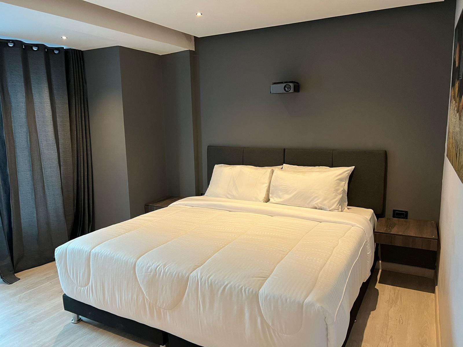 Varios Hotel HTL