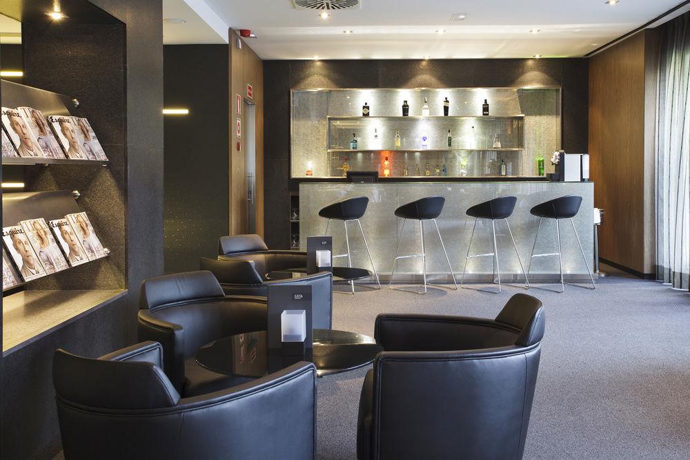 Bar/Salón AC Hotel Atocha by Marriott