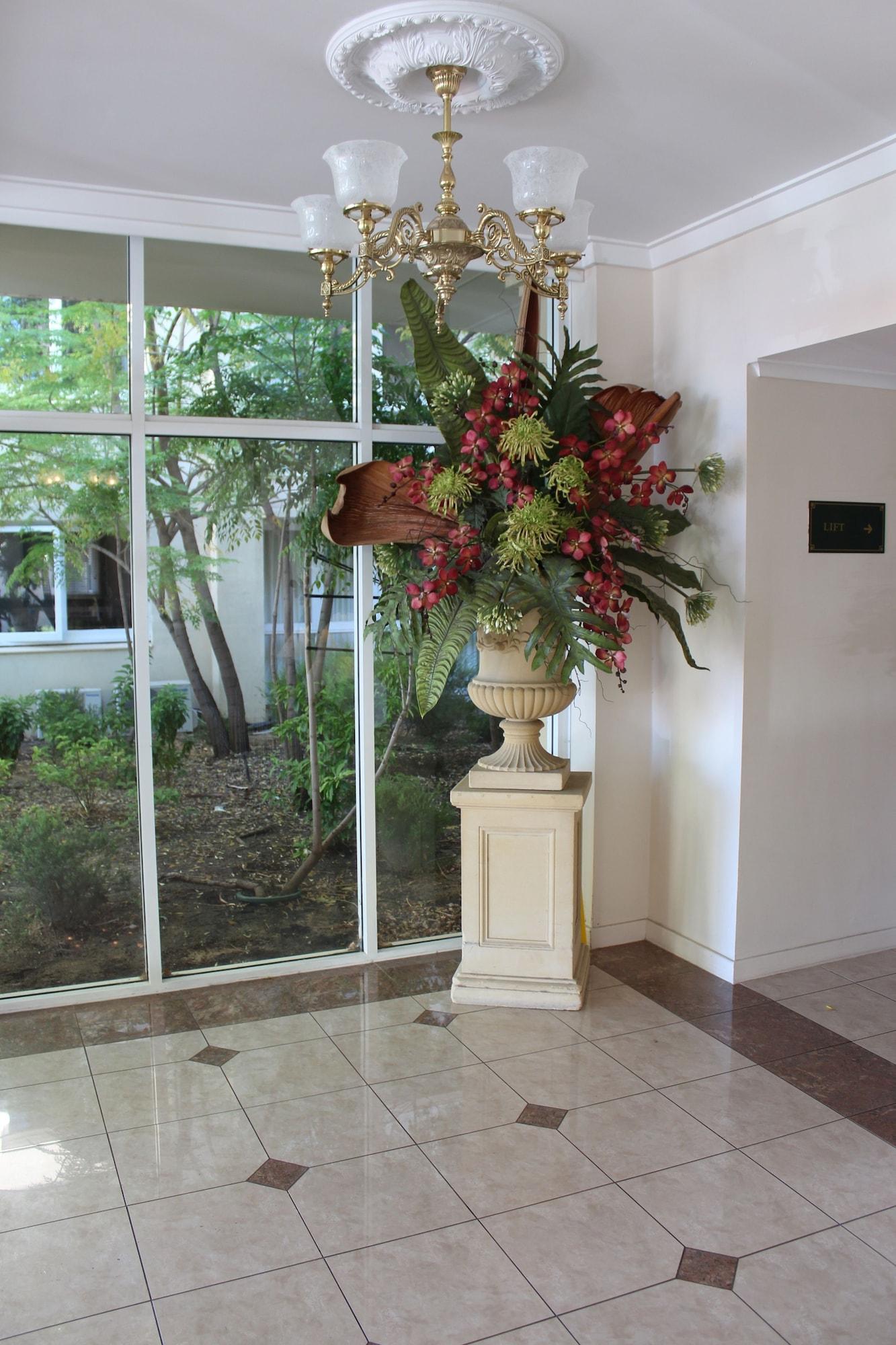 Vista Lobby The Peninsula Riverside Serviced Apartments