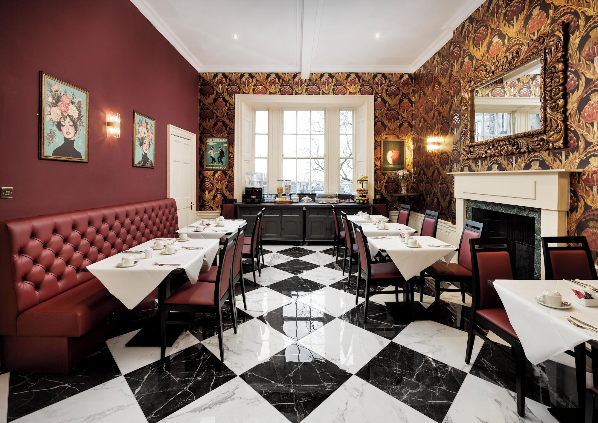 Restaurant New Town Hotel