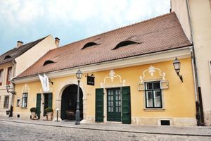 Hospedagens - Maison Bistro & Hotel