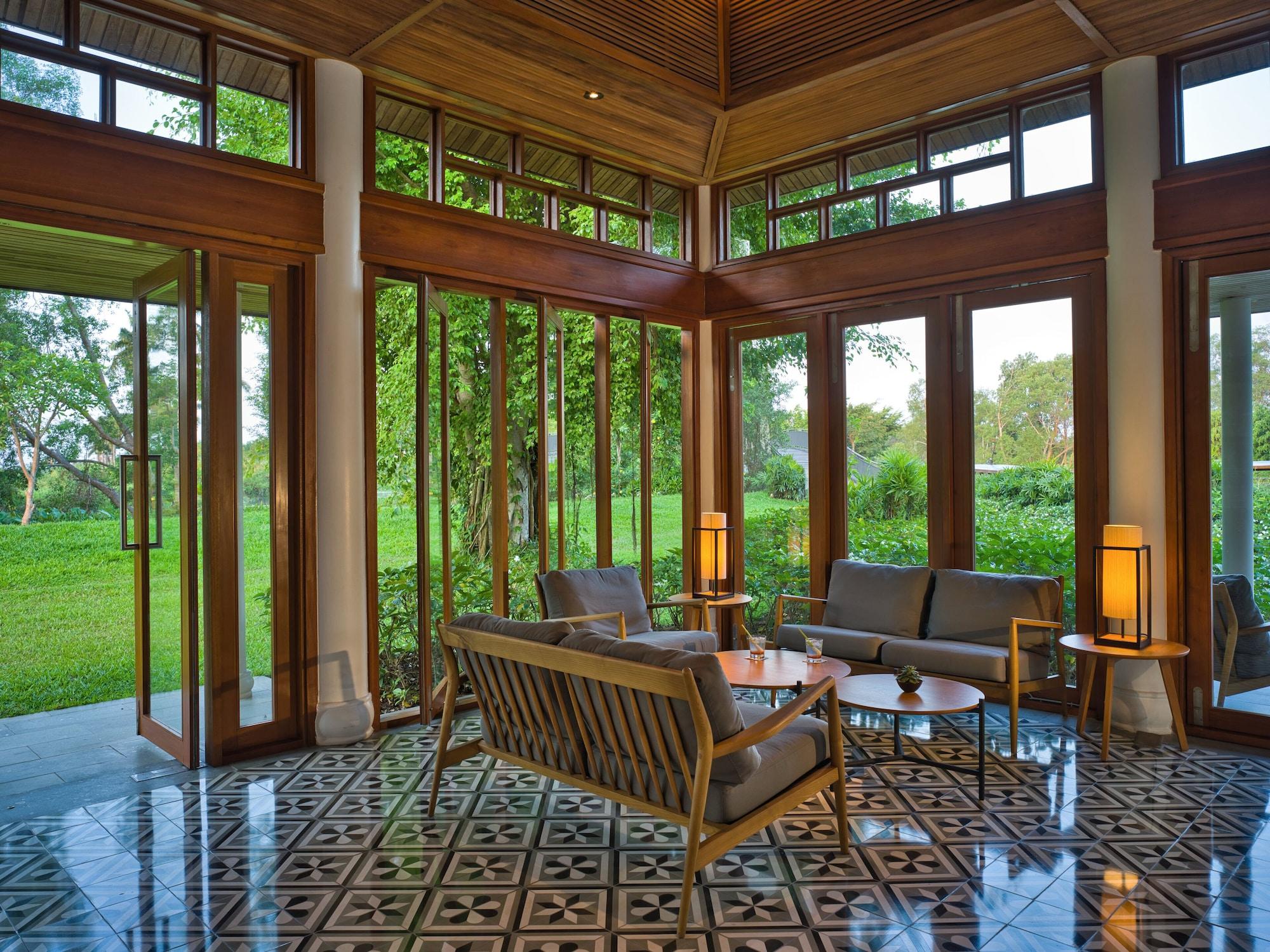 Vista Lobby Legacy Mekong, Can Tho, Autograph Collection