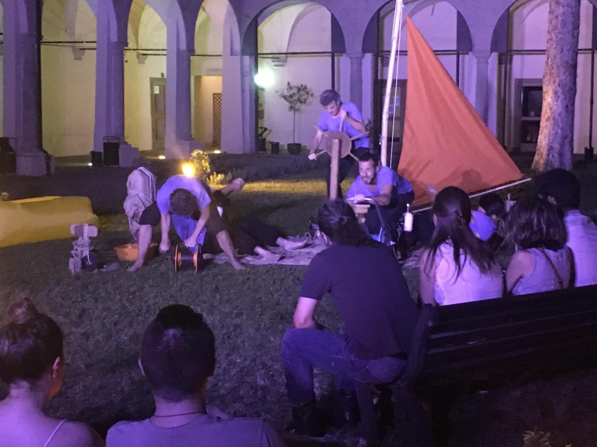 Salón de Baile Il Chiostro Hostel and Hotel