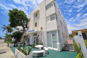 Alojamiento - Treehouse  Hotel