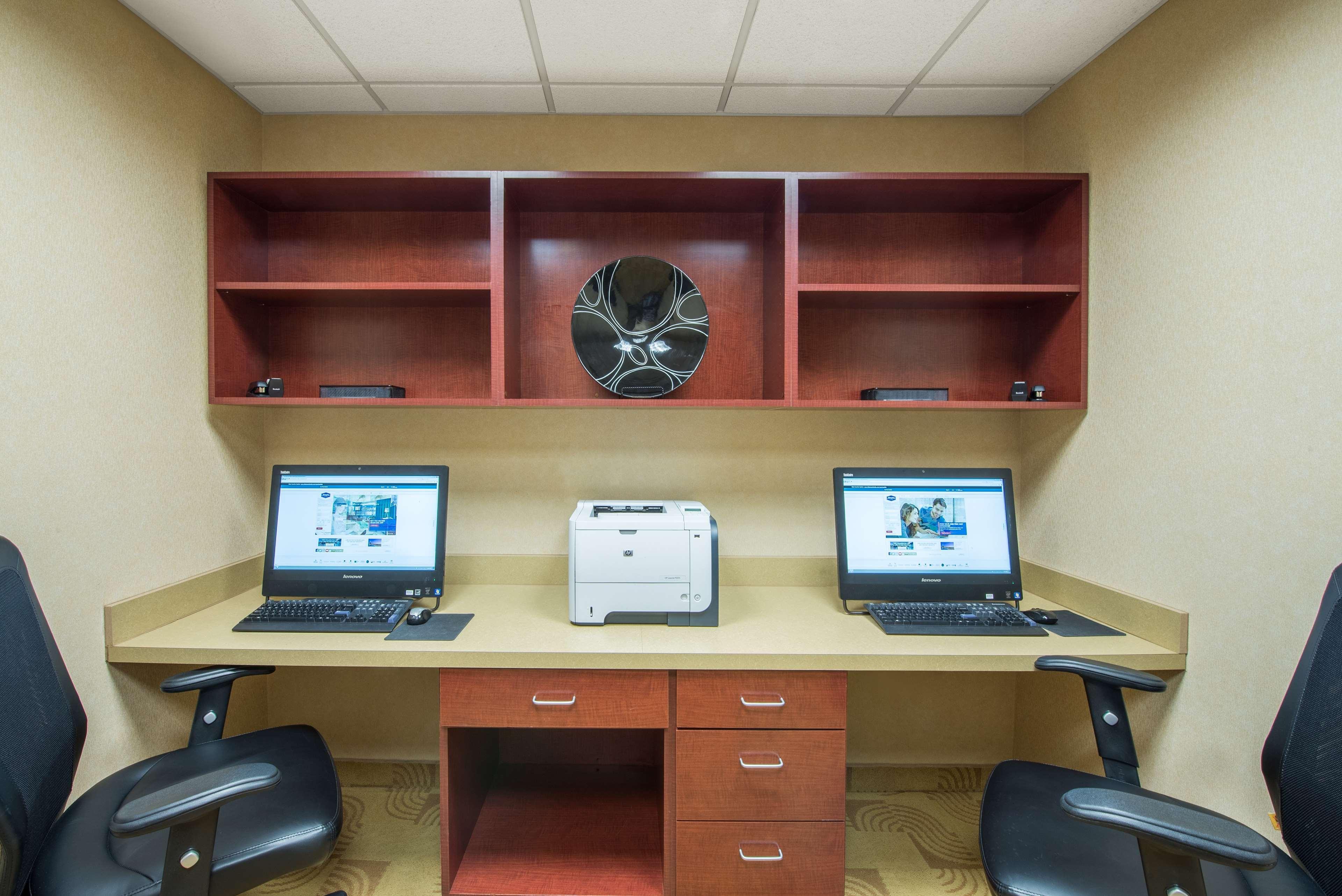 Vista Exterior Hampton Inn & Suites Oklahoma City - South