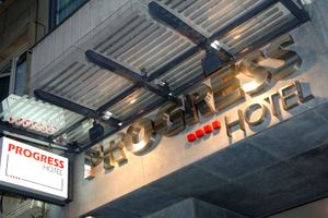 Alojamiento - Progress Hotel