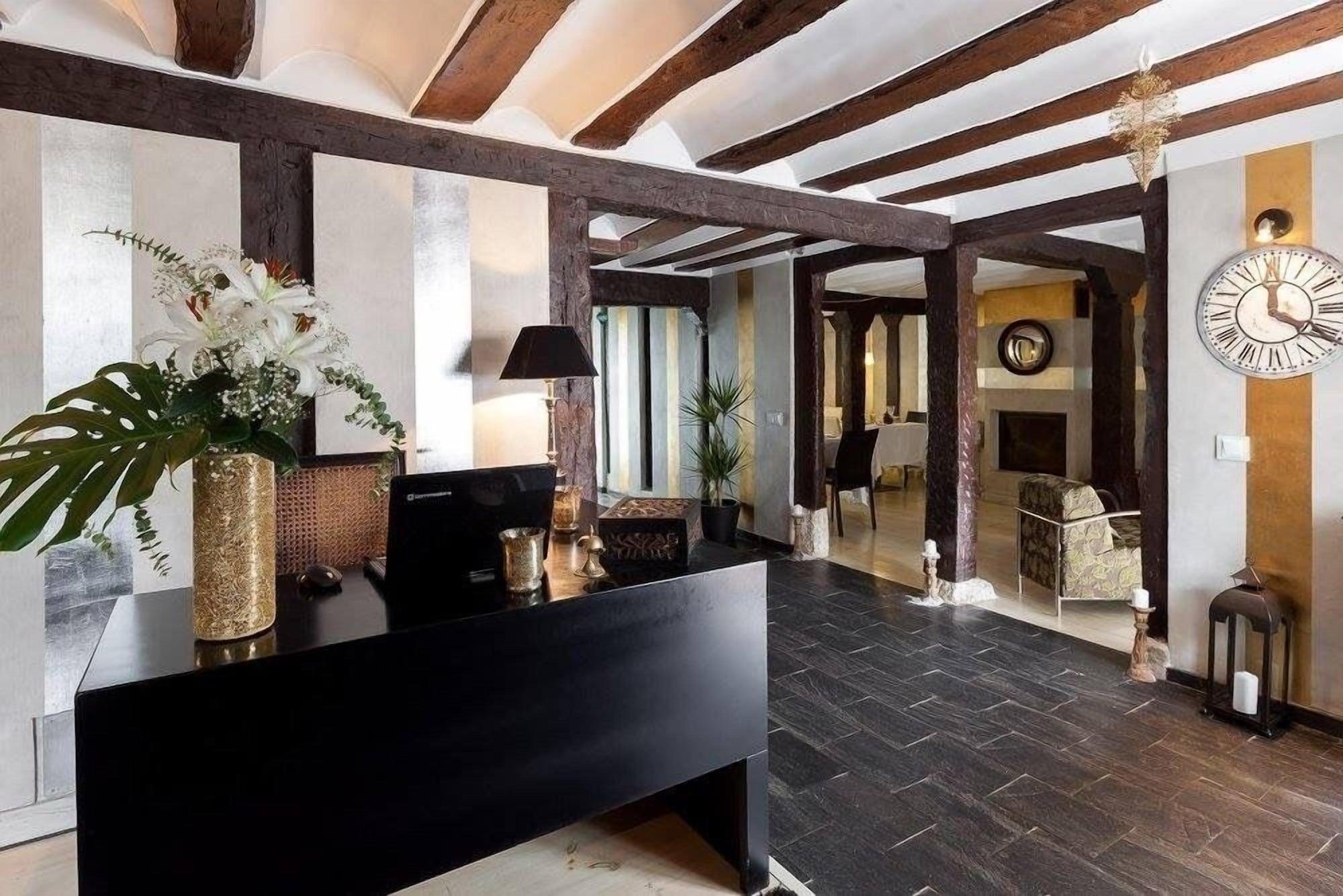 Vista Lobby Hotel Rural Valle De Oca