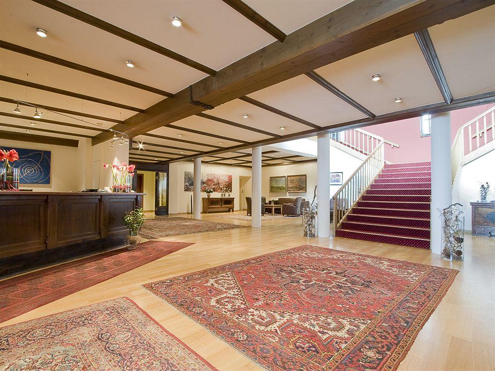 Vista Lobby Hotel Scesaplana