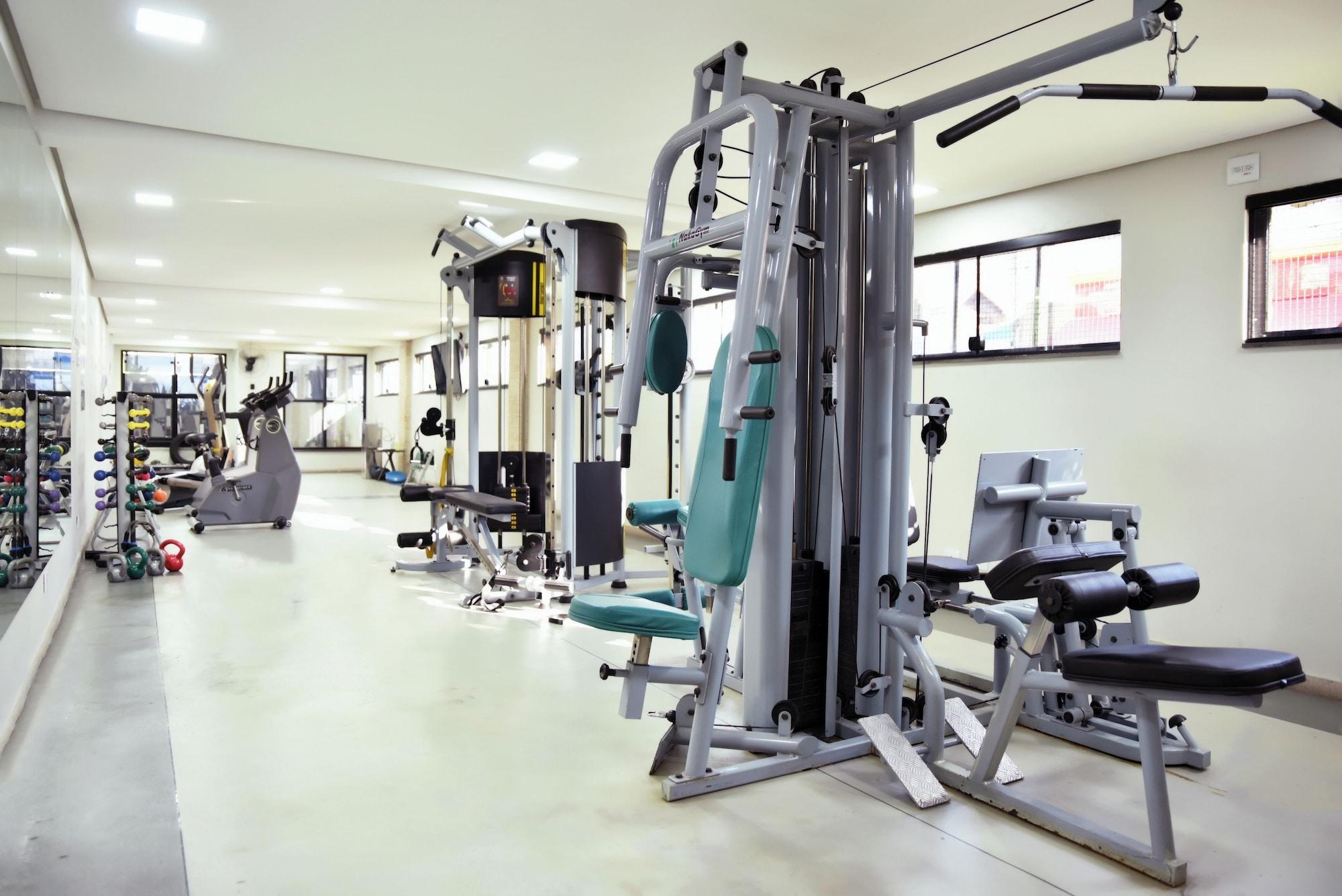 Gimnasio Plaza Inn Small Town Flat