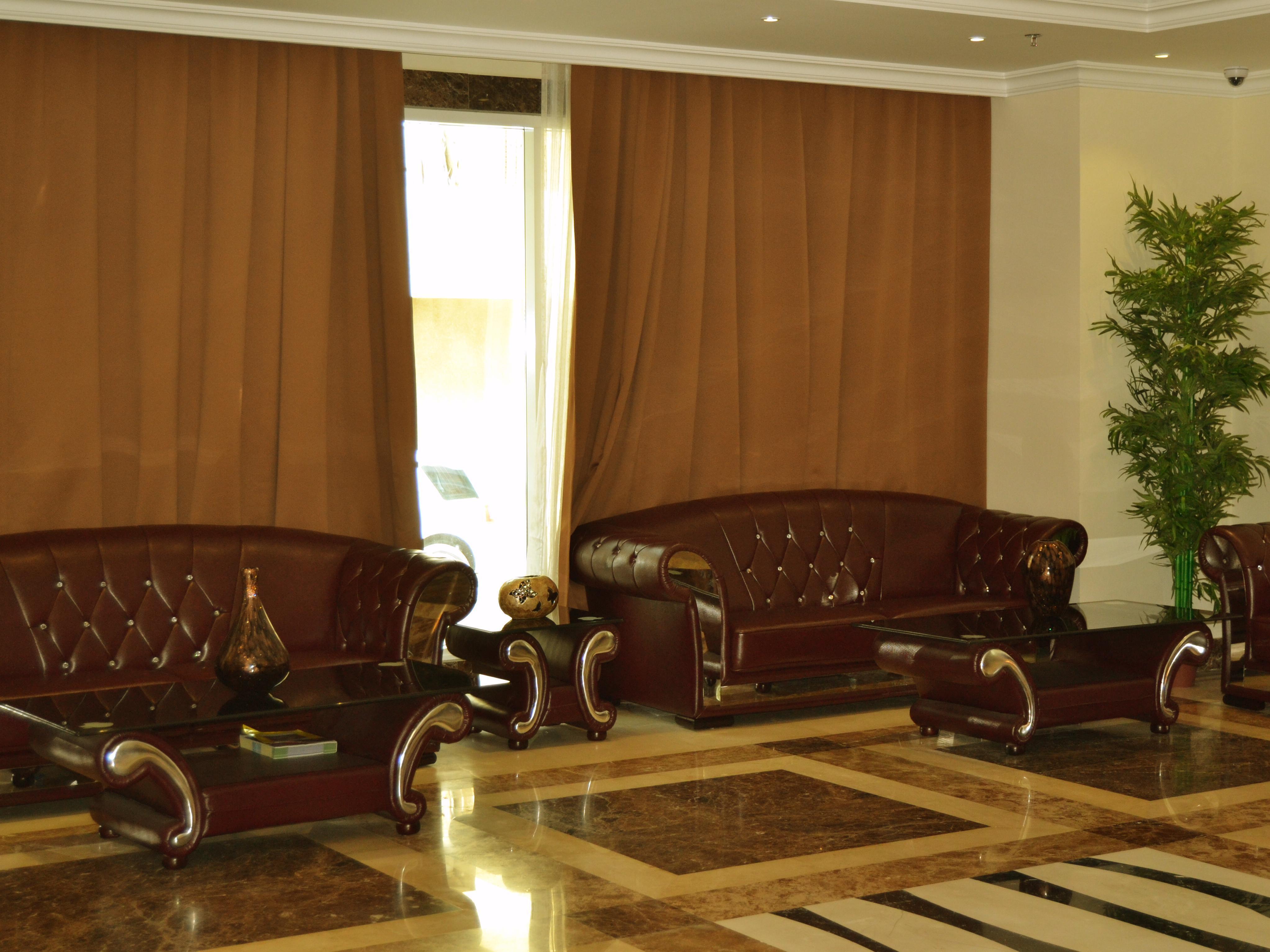 Vista Lobby Milestone Hotel Apartment