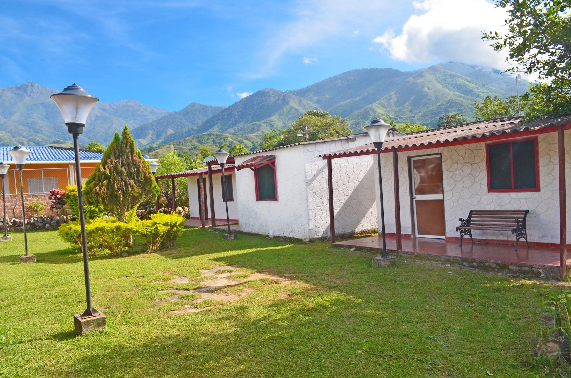 Varios Hotel Campestre Uraku