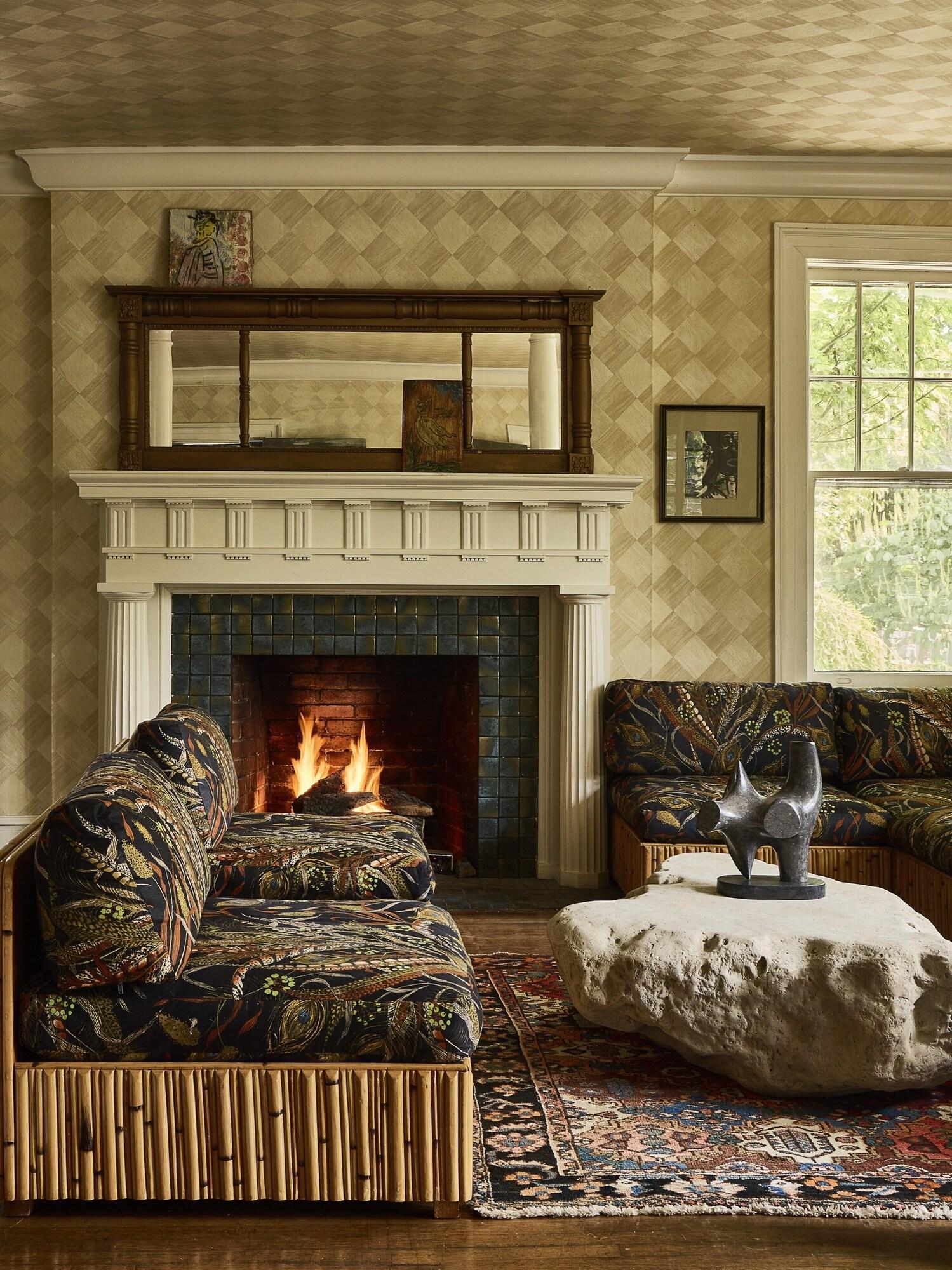 Vista Lobby Blind Tiger Asheville