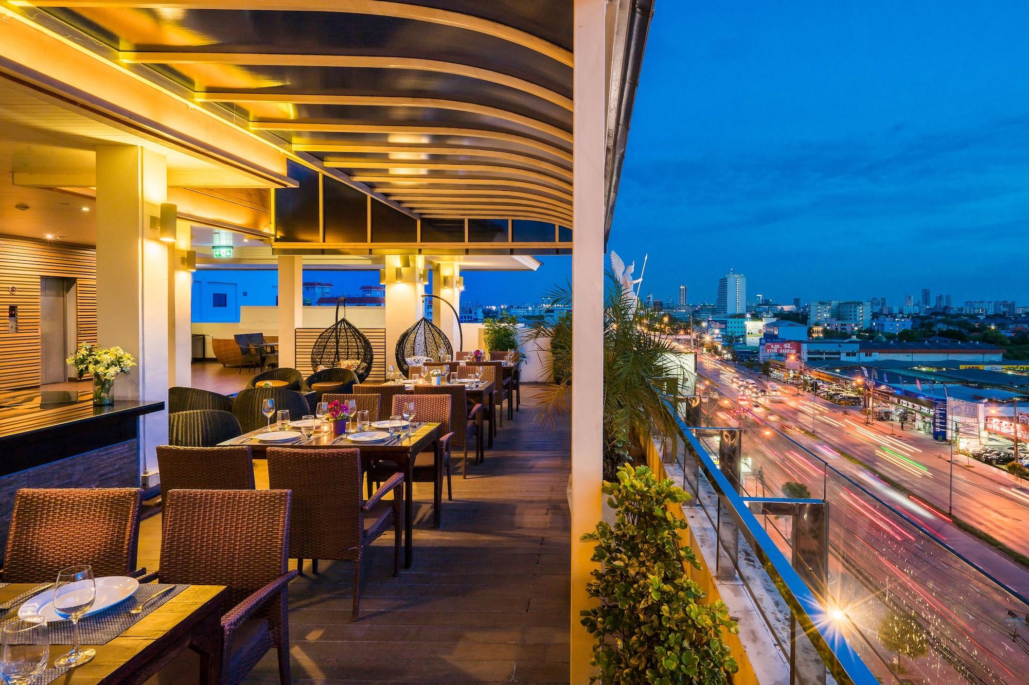 Restaurant Grand lord Boutique Hotel