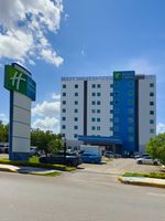 Alojamiento - Holiday Inn Express Mérida by IHG