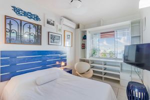 Alquiler Vacacional - RV04 - Quarto e Sala Vista Mar