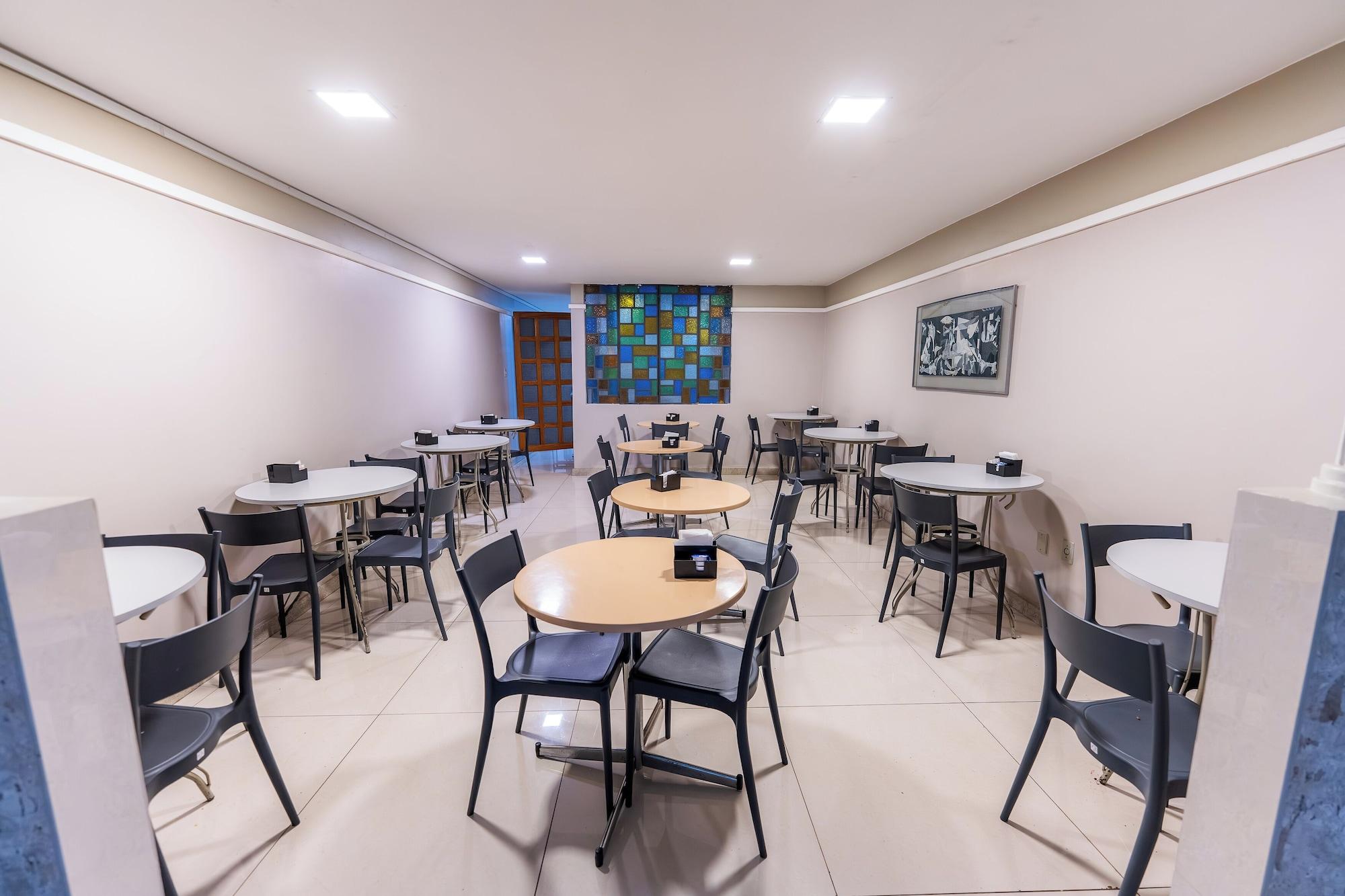 Restaurante Hotel El Pilar by Bsb Inn