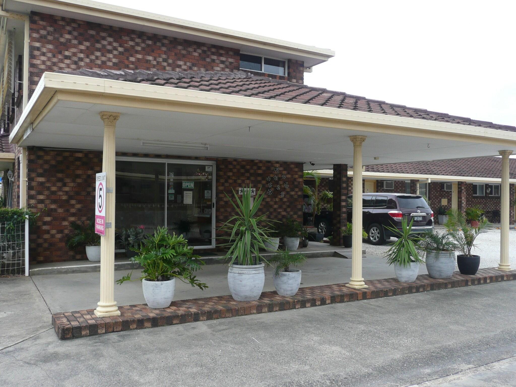 Vista Lobby Rosebourne Gardens Motel