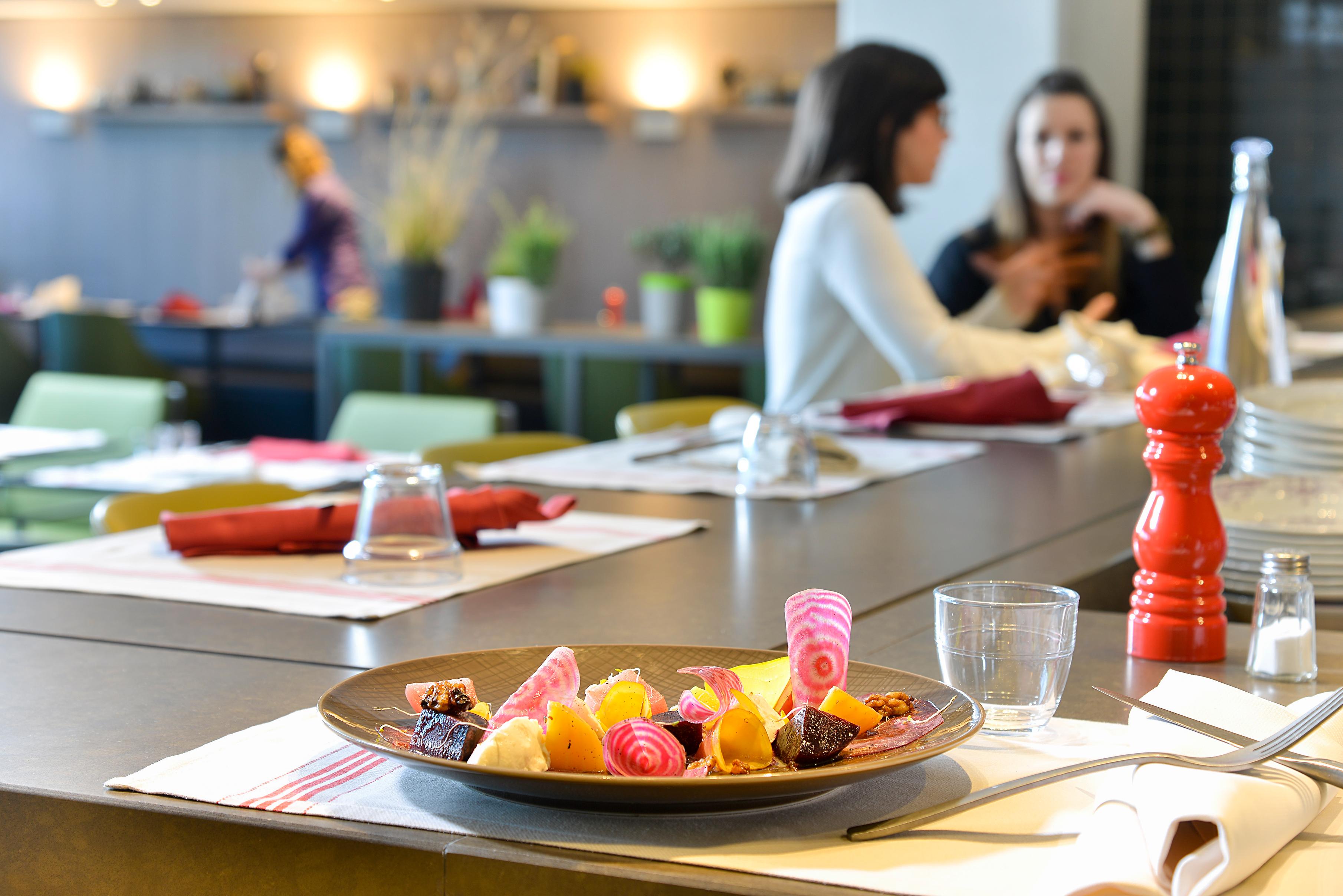 Restaurant Radisson Blu CDG Airport Terminal Hotel