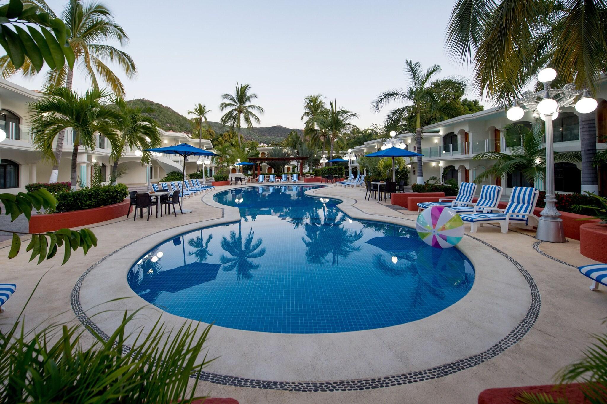 Vista Piscina Hotel Costa Azul