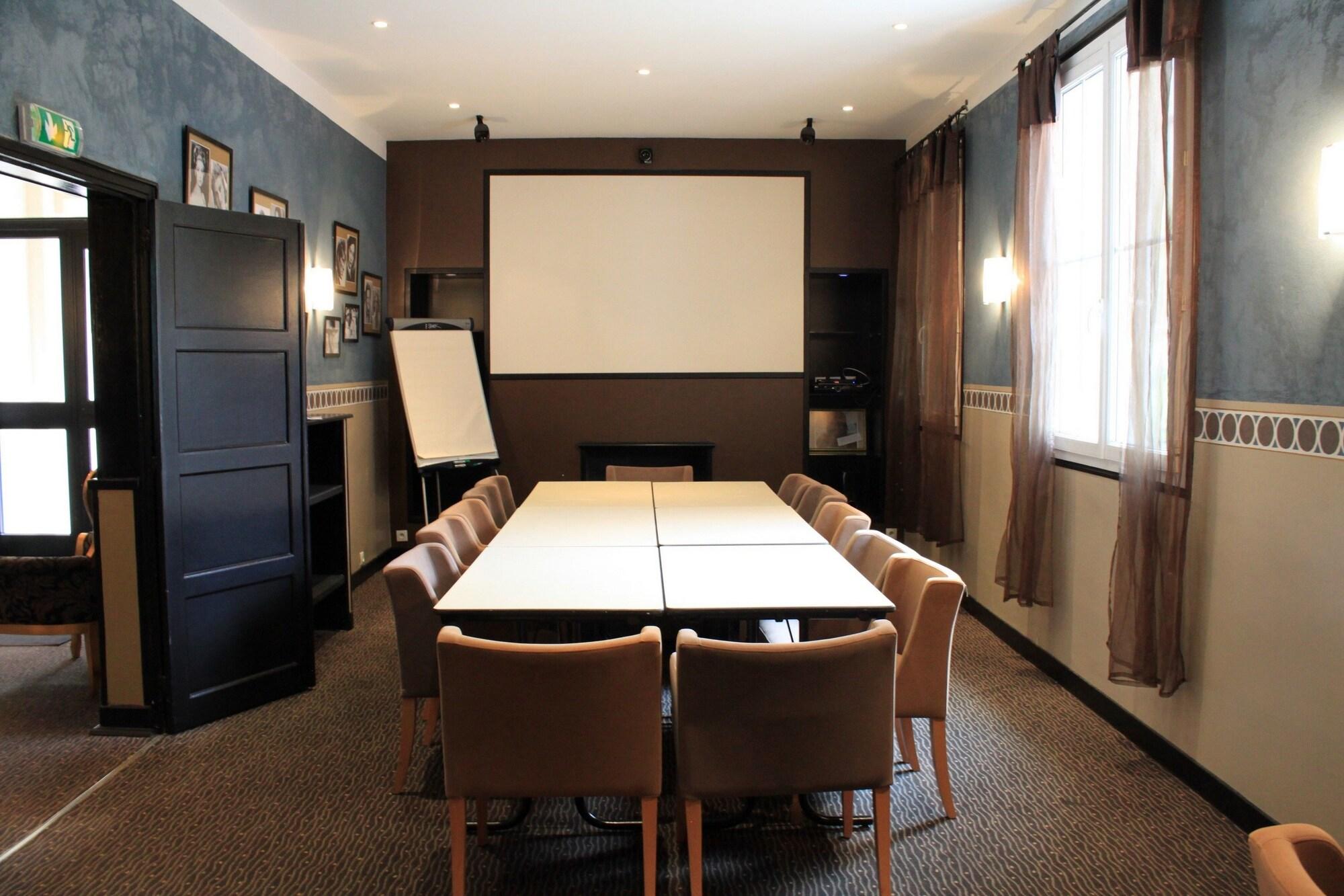 Sala de Reuniones Adonis Sanary Grand Hôtel des Bains