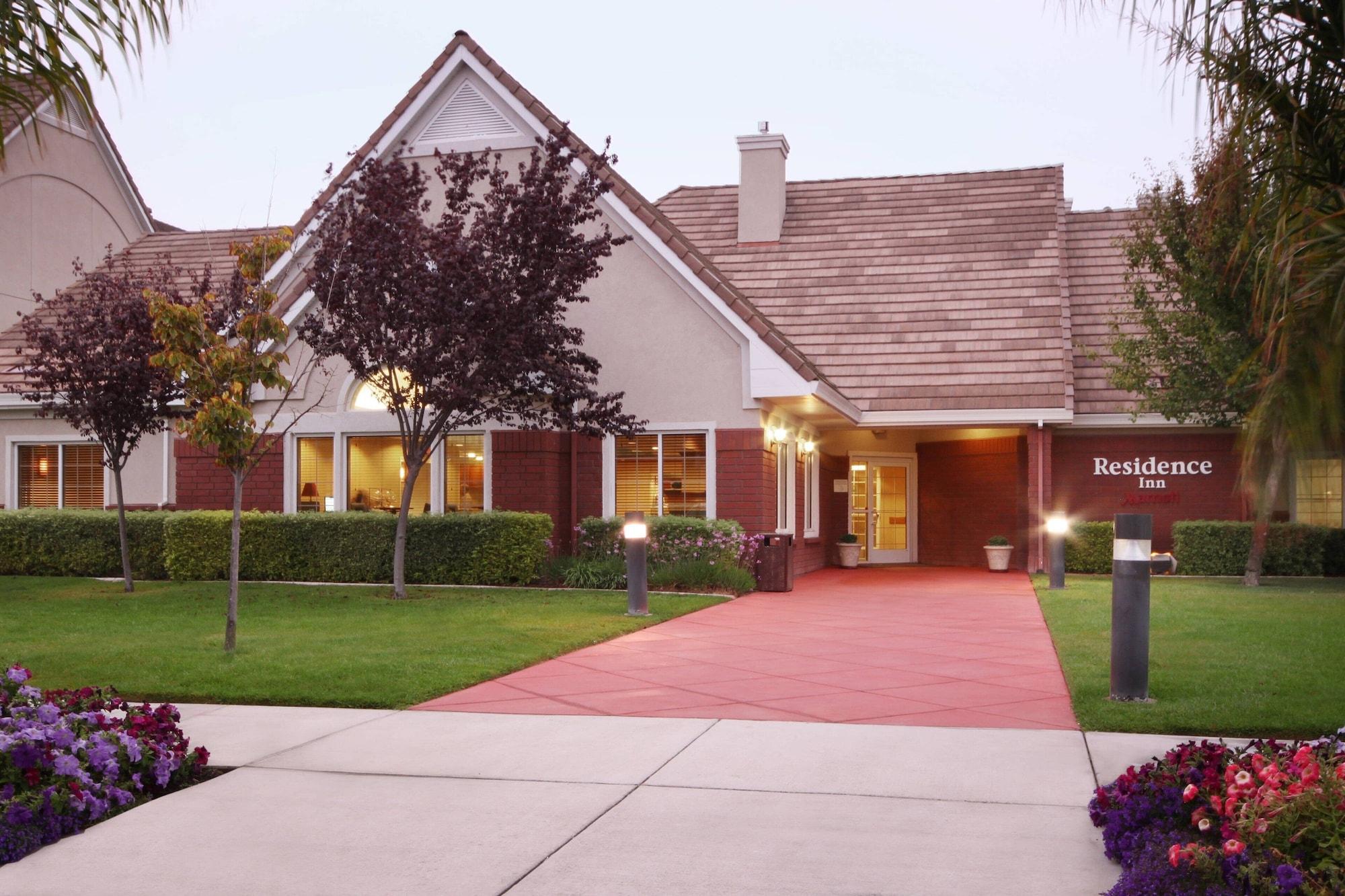 Vista Exterior Residence Inn by Marriott Salinas Monterey