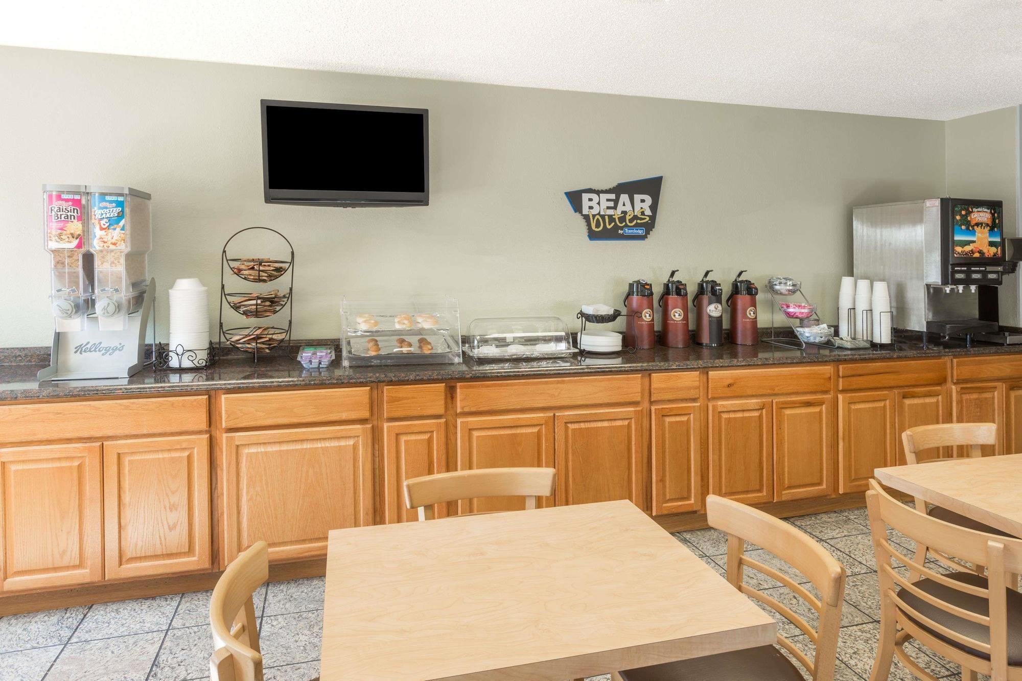 Comodidades del Alojamiento Baymont By Wyndham Lake Park Valdosta I75