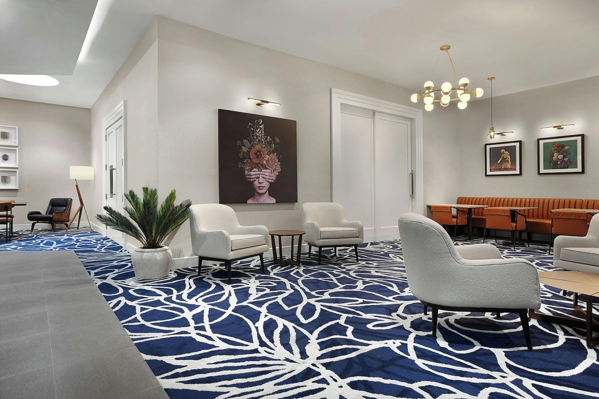 Vista Lobby Courtyard by Marriott New York Manhattan / Chelsea