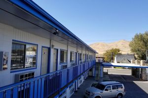 Alojamiento - Regency Inn