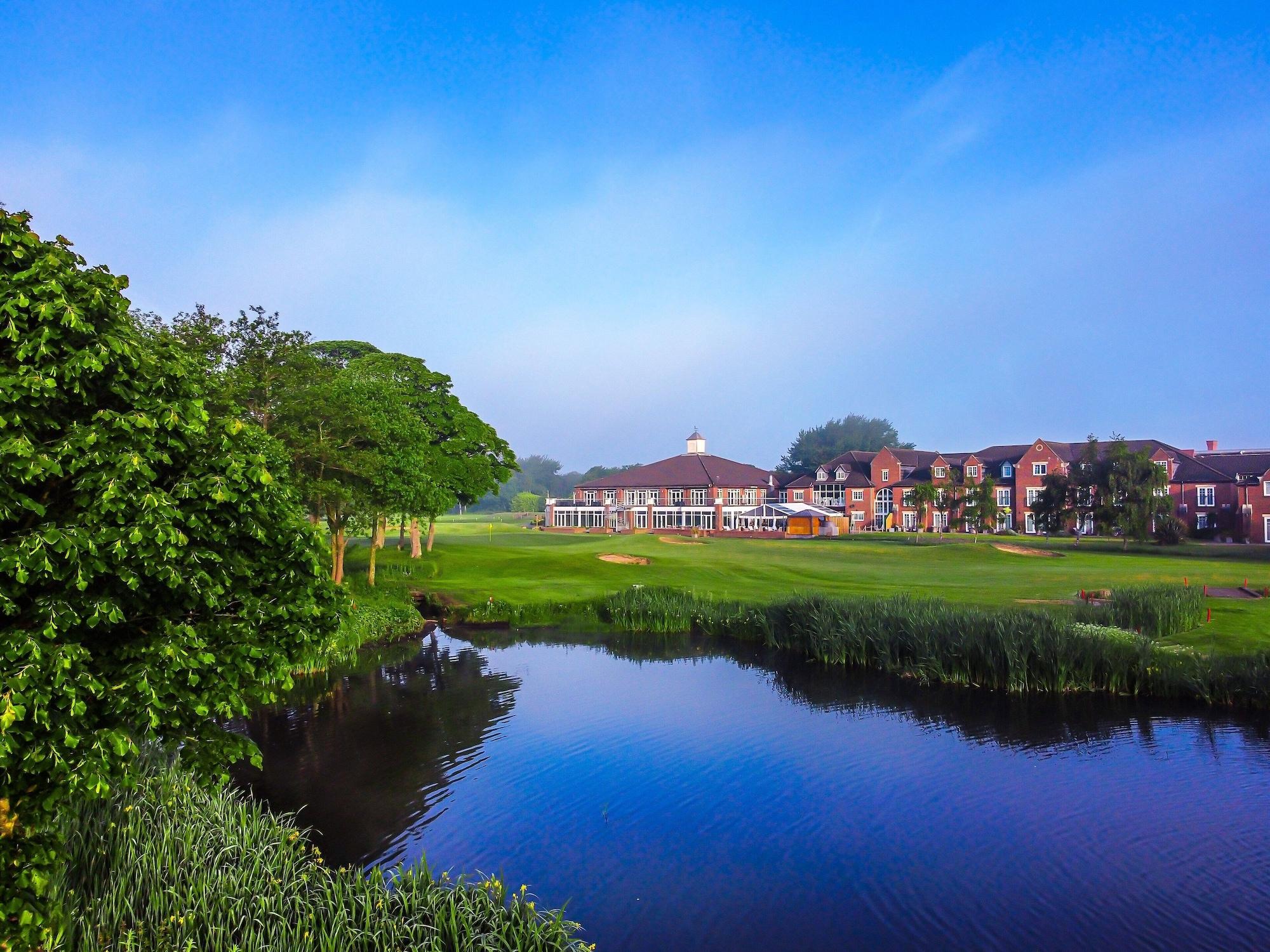 Vista Exterior Formby Hall Golf Resort & Spa