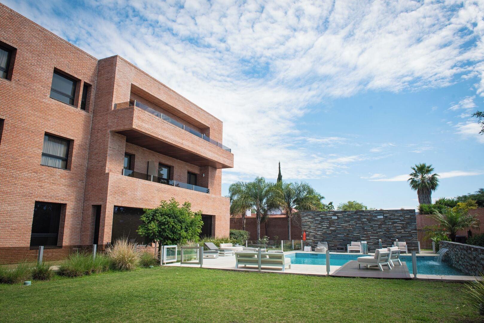 Vista Exterior Neper Select Hotel