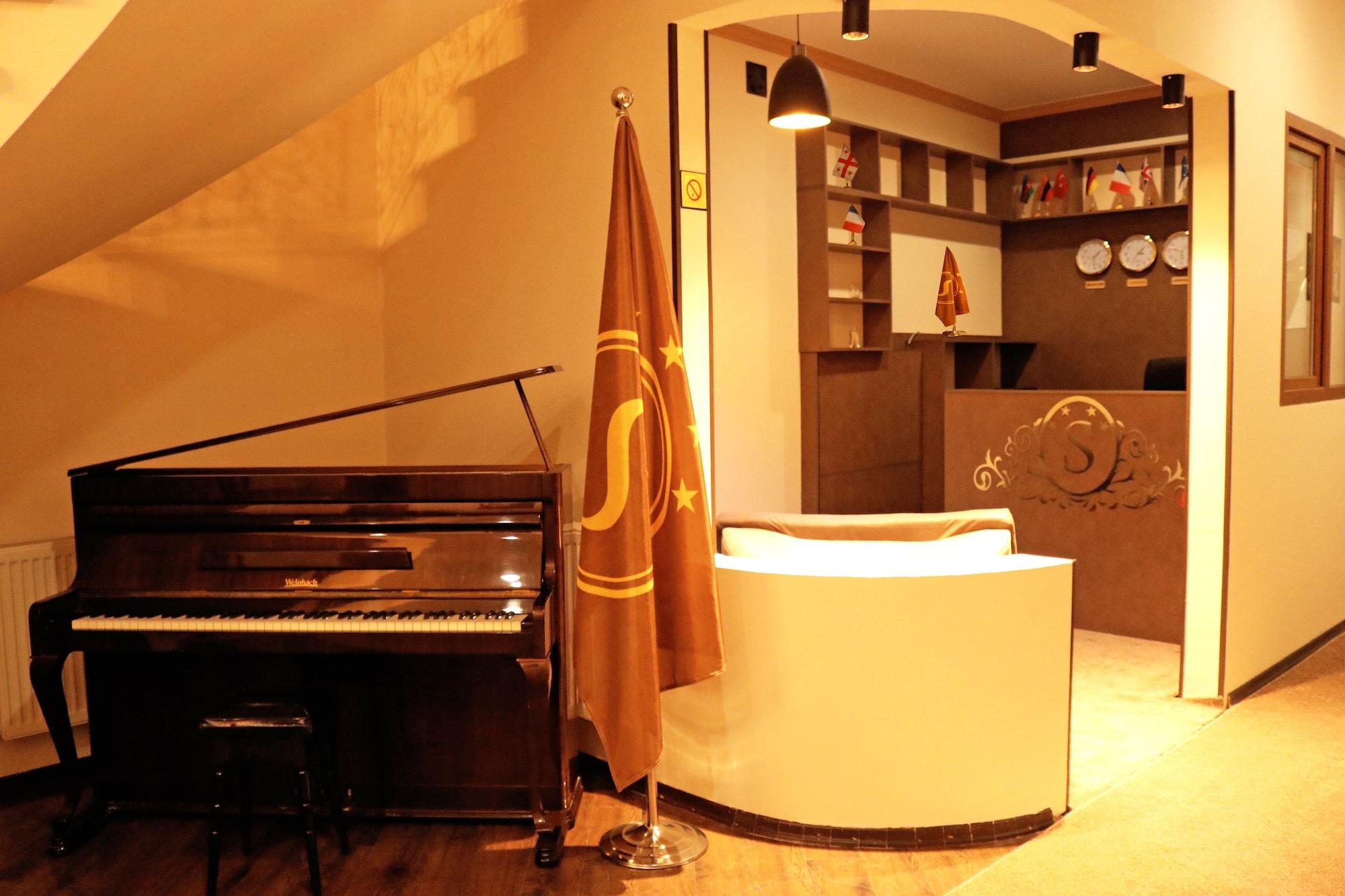 Vista Lobby Sisno Hotel