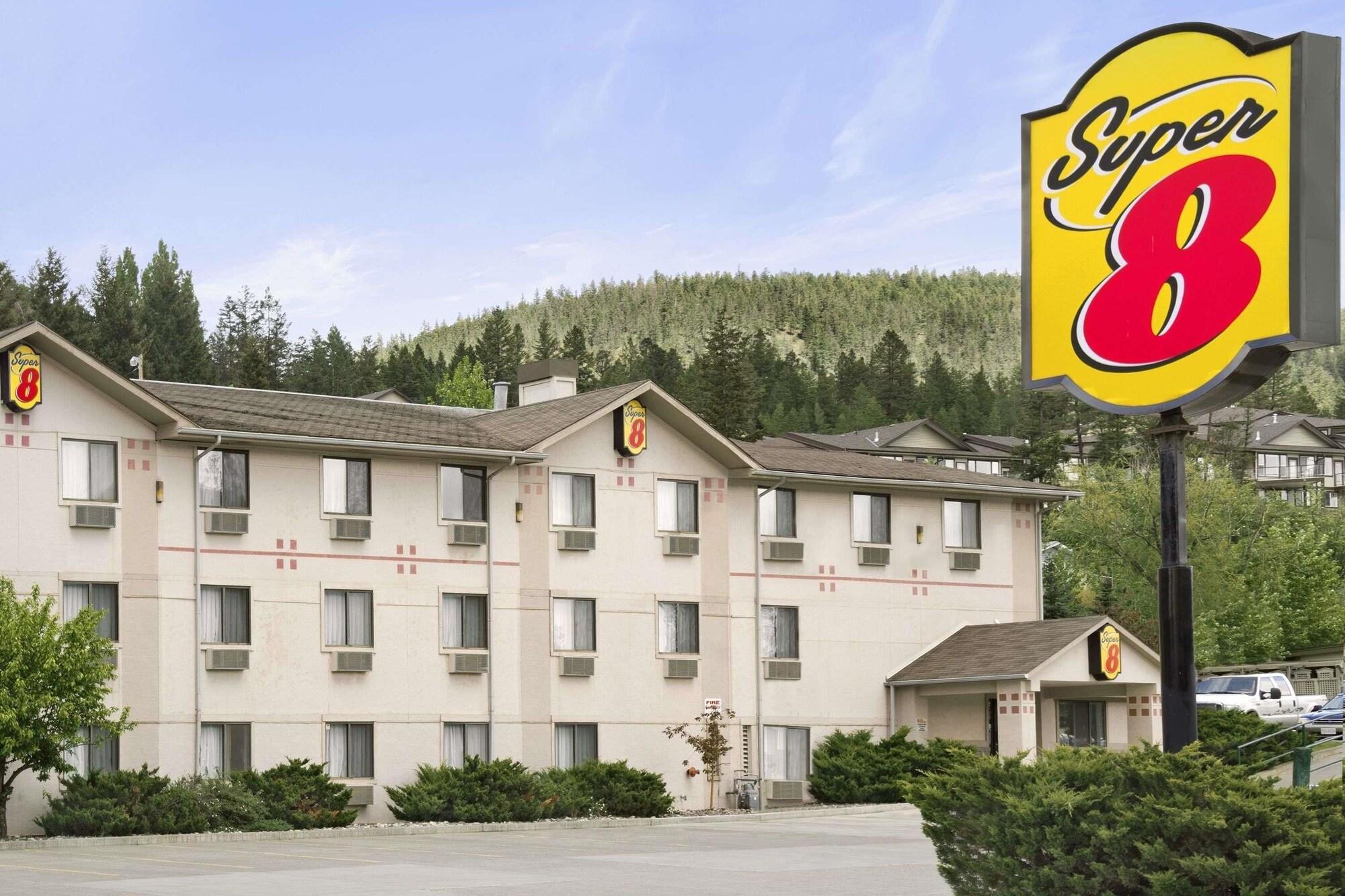 Varios Super 8 by Wyndham Williams Lake BC