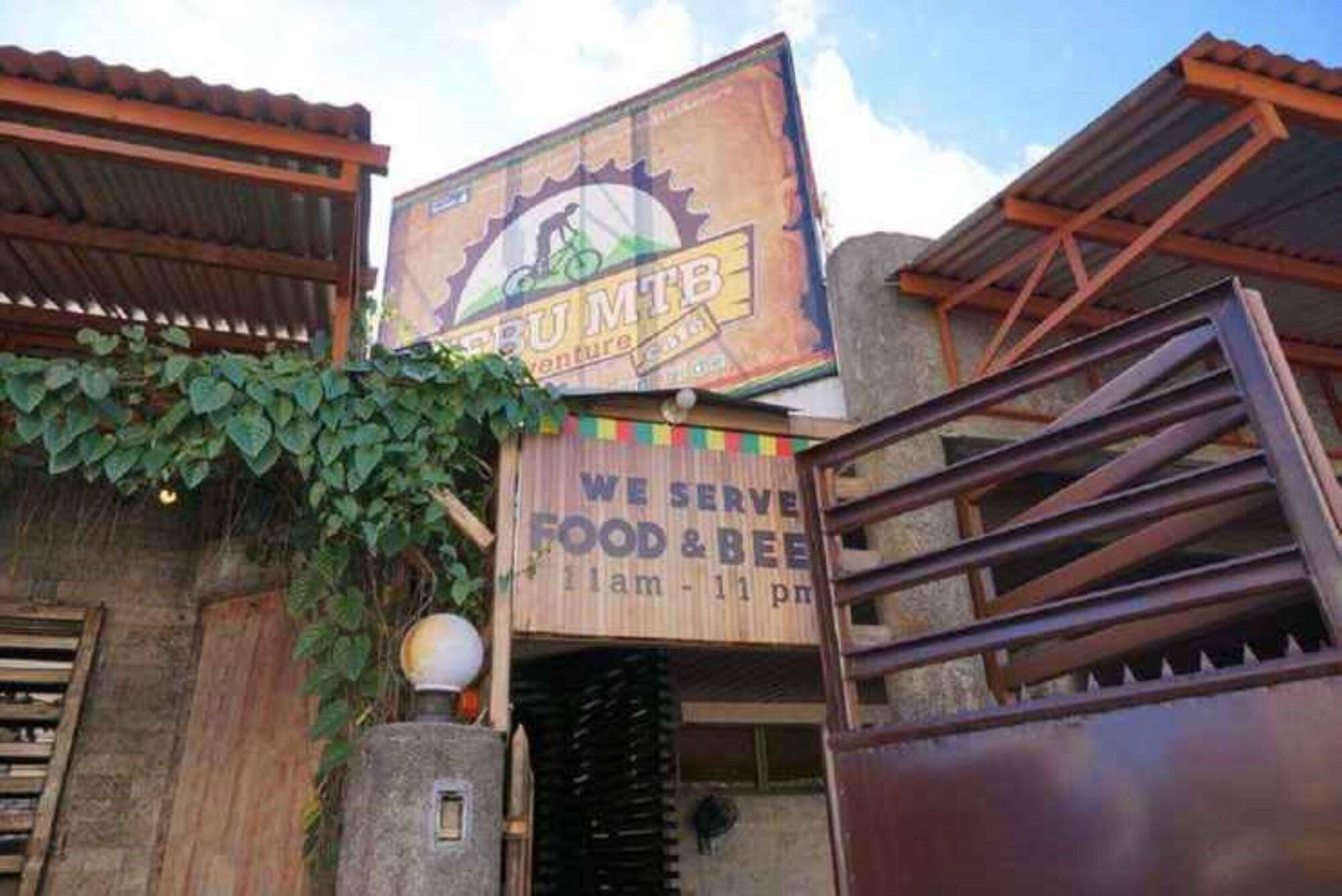 Varios Cebu Hostel and Glamping