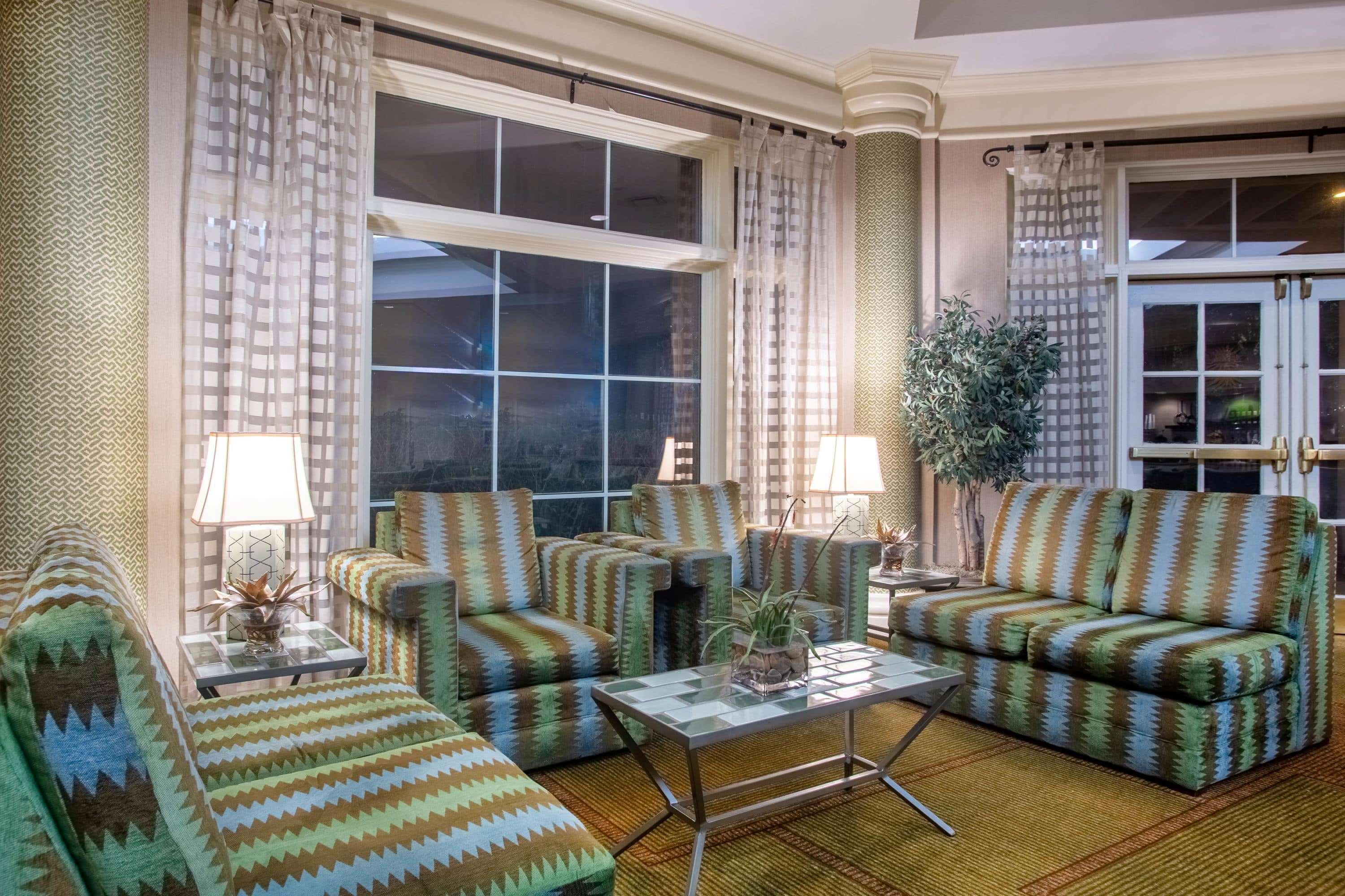 Vista Lobby La Quinta Inn & Suites by Wyndham Charlotte Airport South