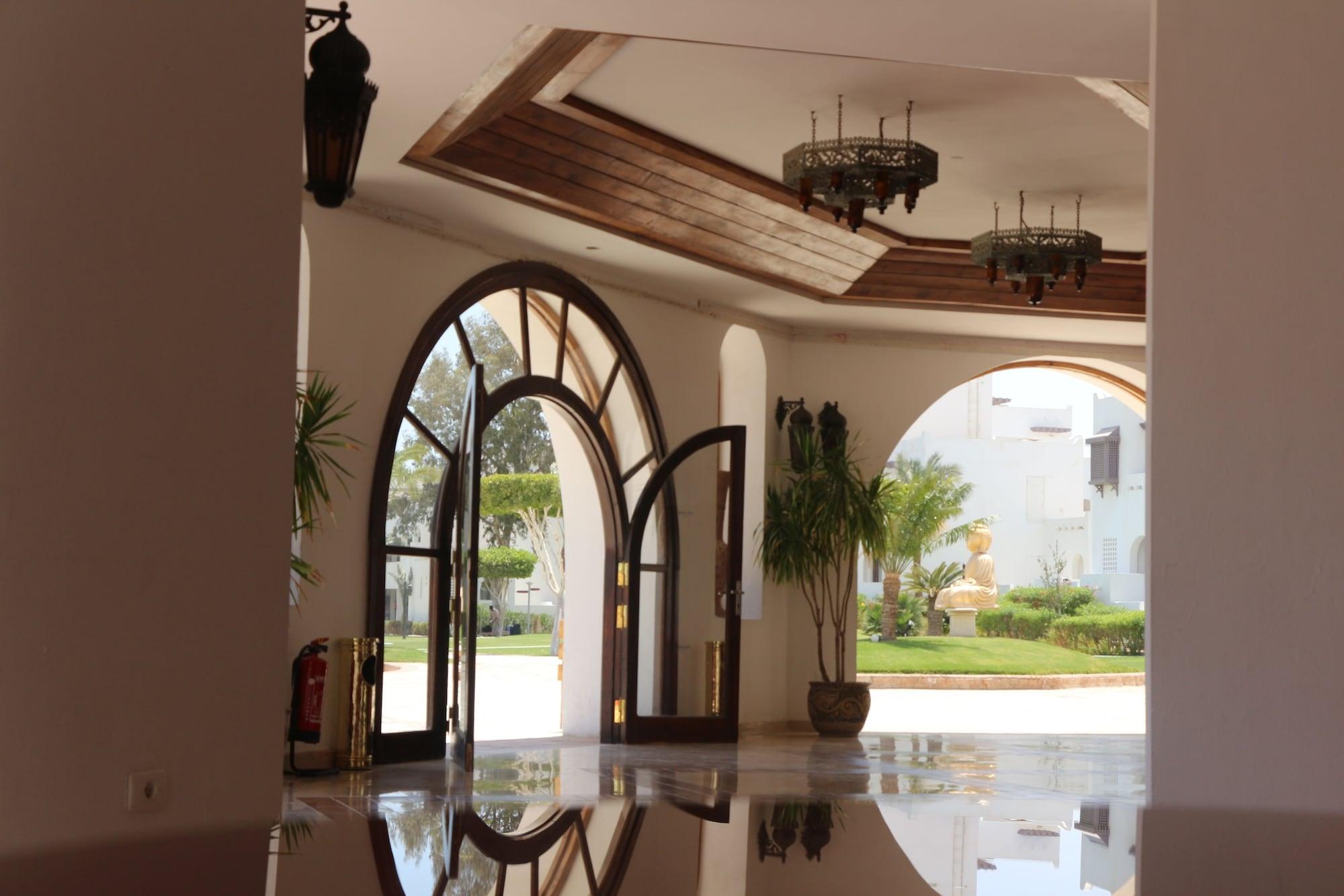 Vista Lobby Mercure Hurghada Hotel