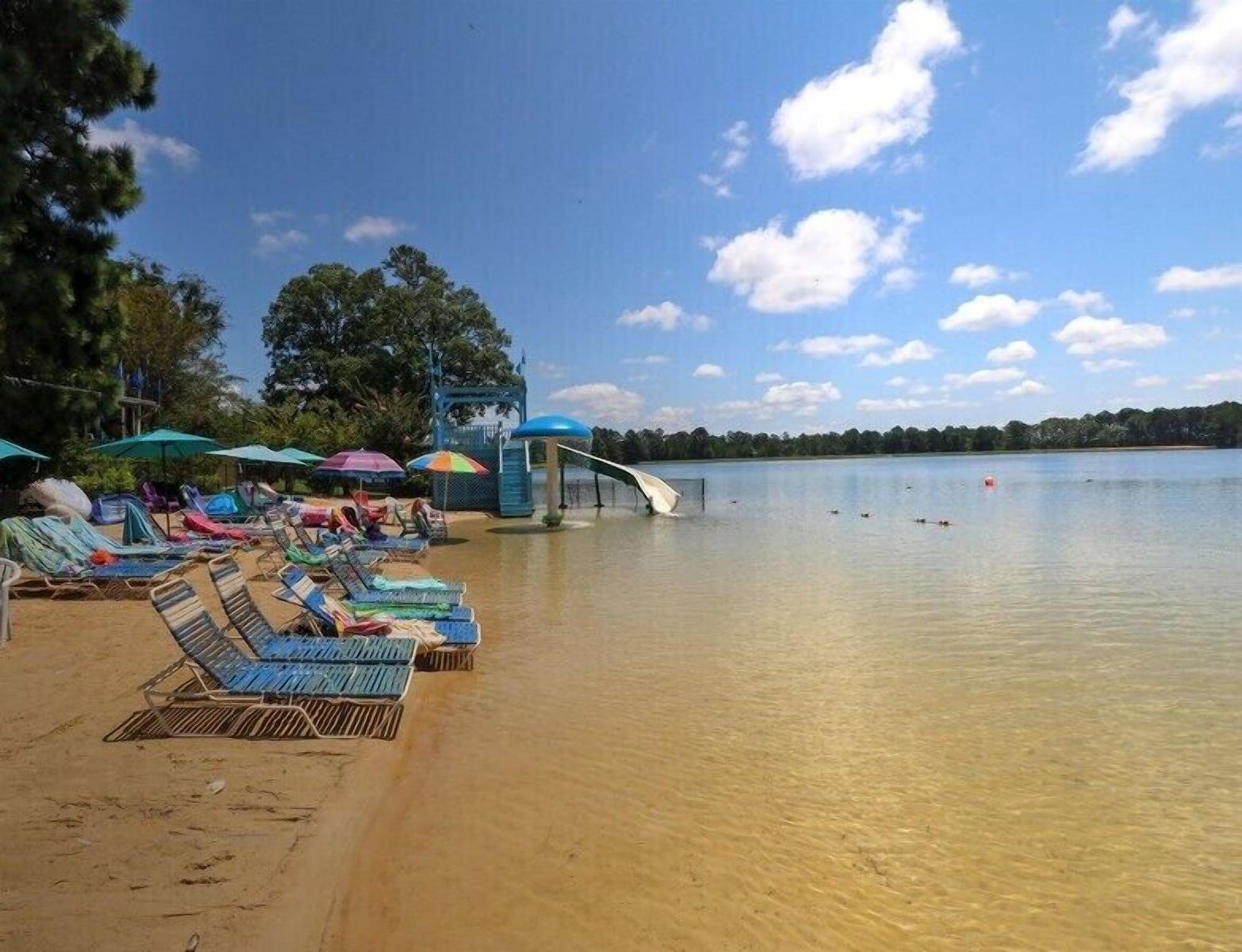 Playa Lake Tiak O Khata Resort