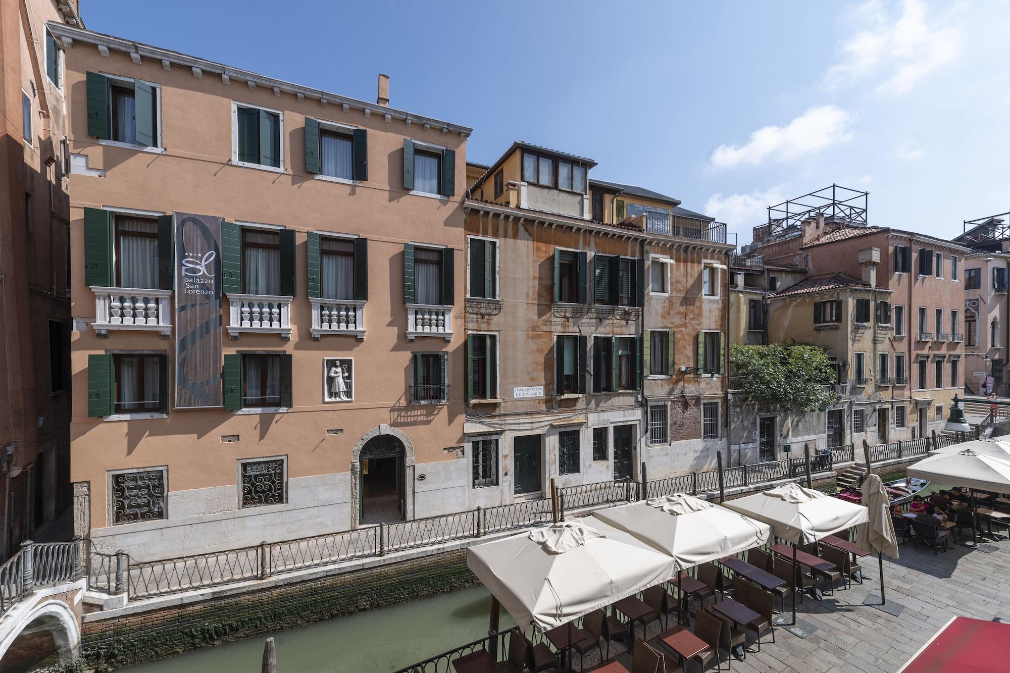 Vista Exterior Palazzo San Lorenzo