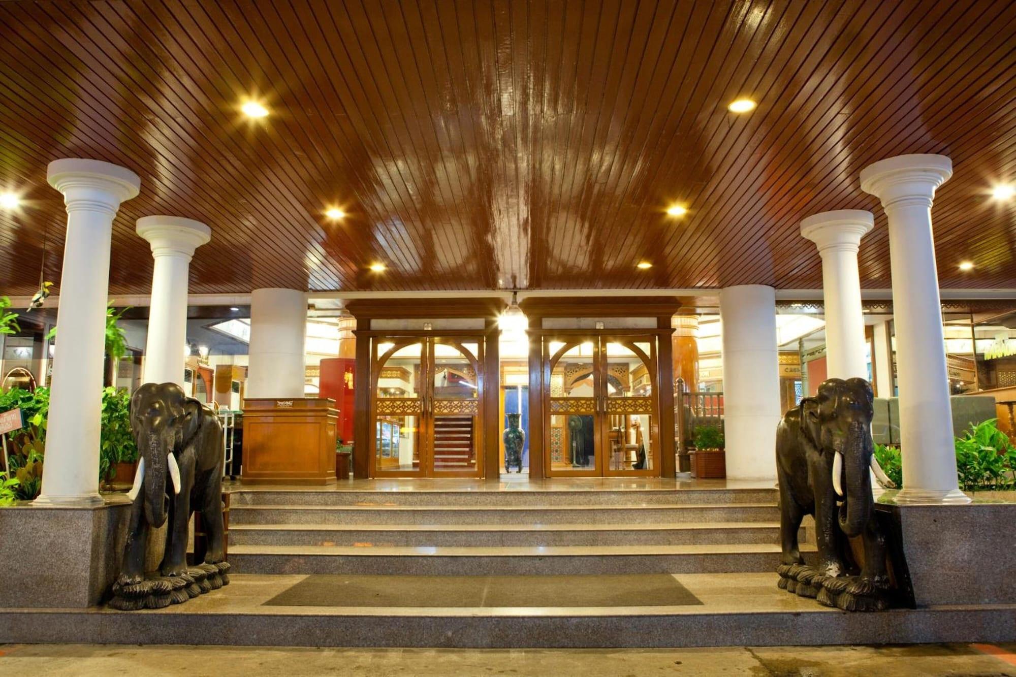 Vista Exterior The Tanyong Hotel Narathiwat