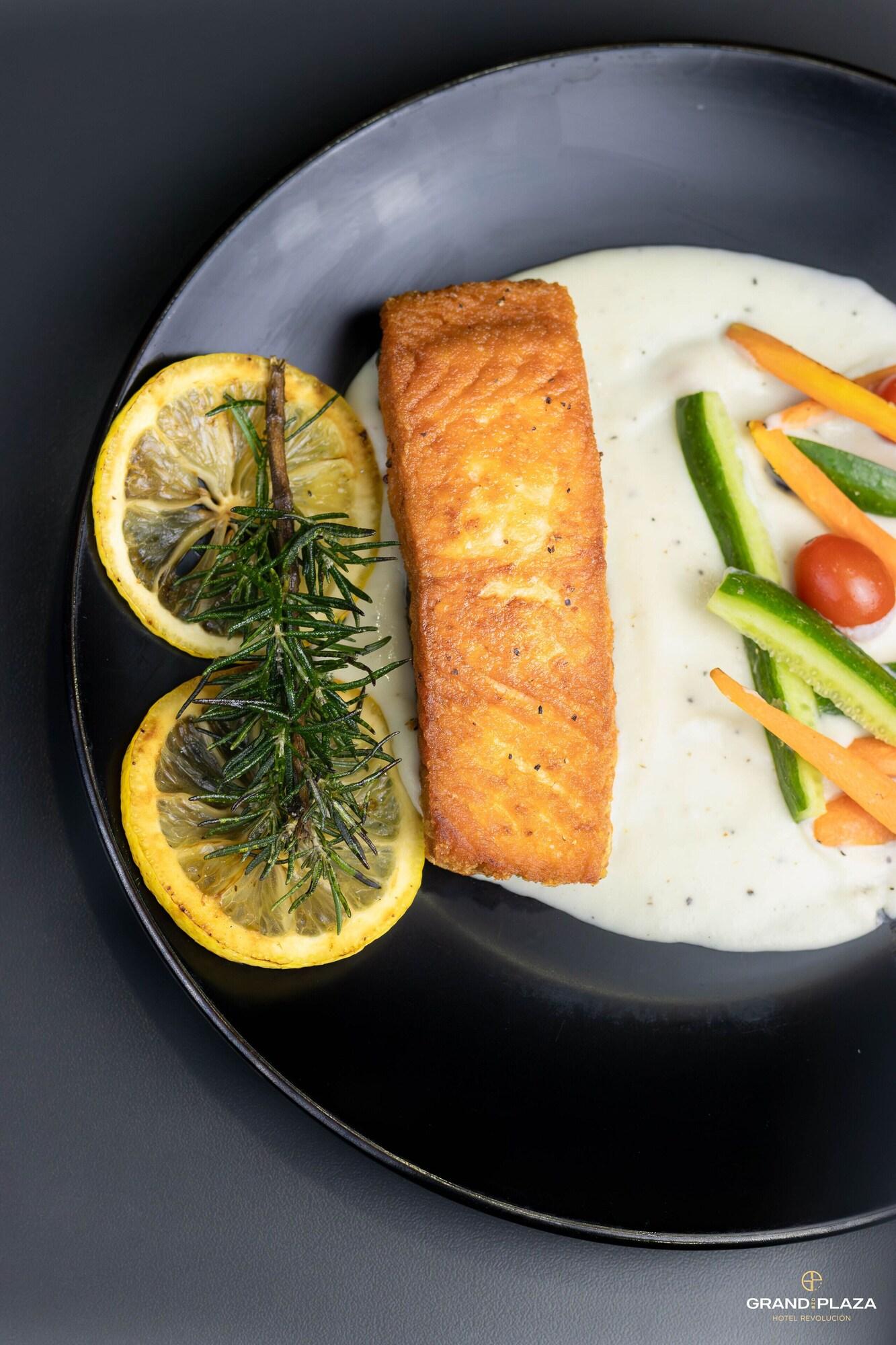 Restaurant Hotel Grand One Plaza