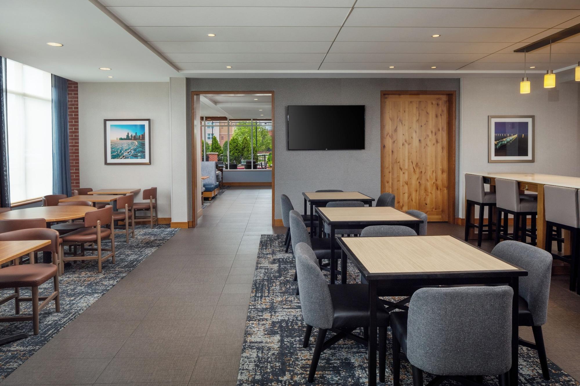 Restaurant Hyatt Place Chicago Midway Airport