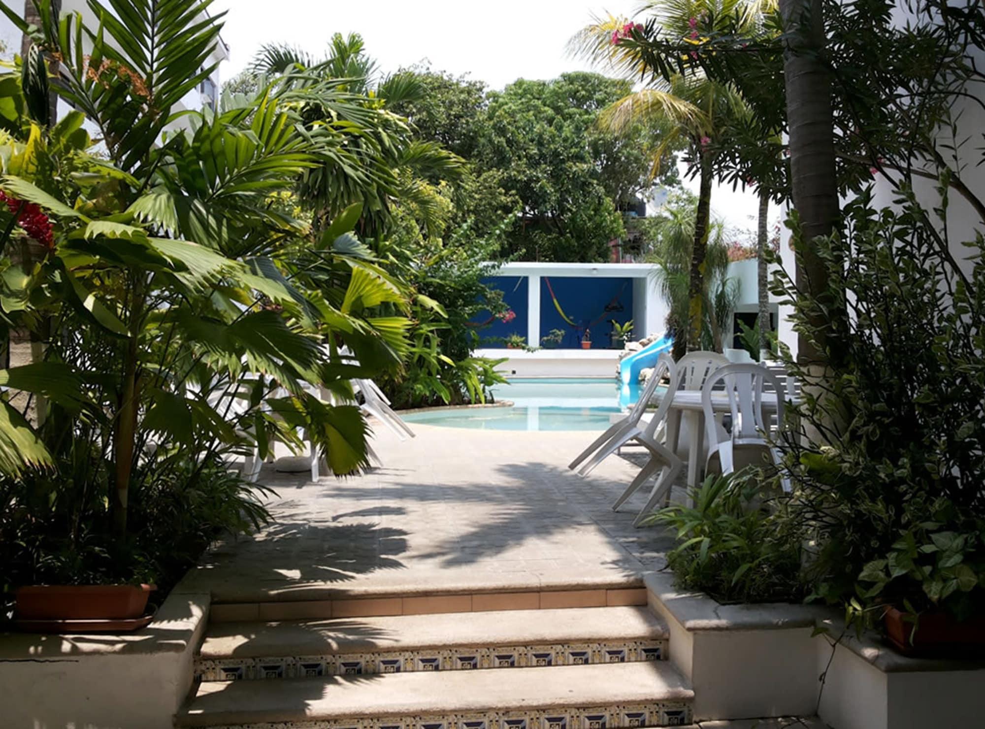 Vista Piscina Hotel Casa Flores De Tikal