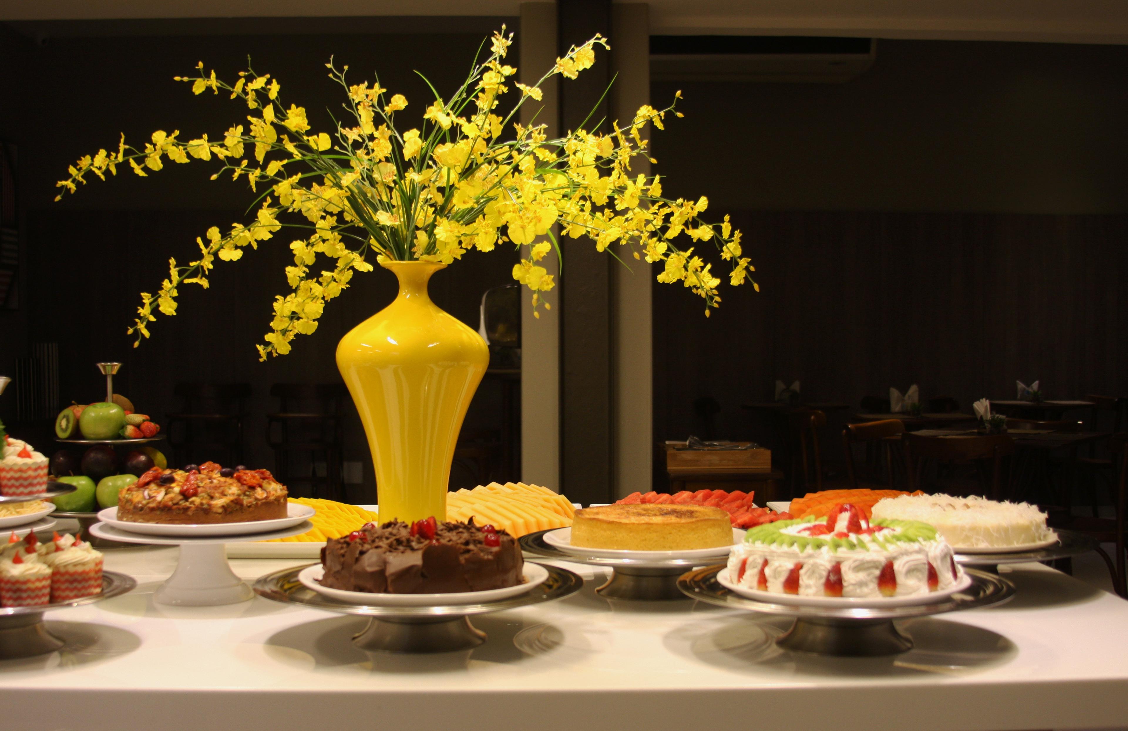 Restaurant Malibu Plaza Hotel