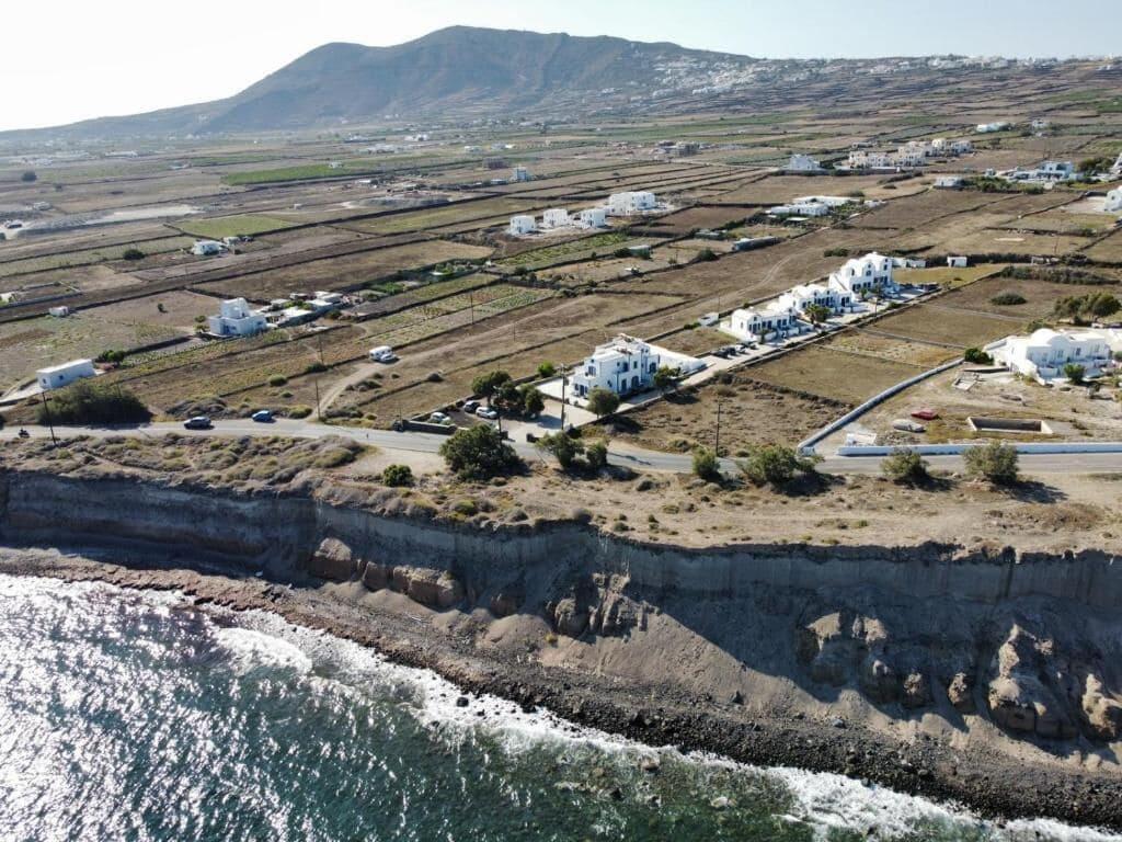 Varios Paradisos Oia