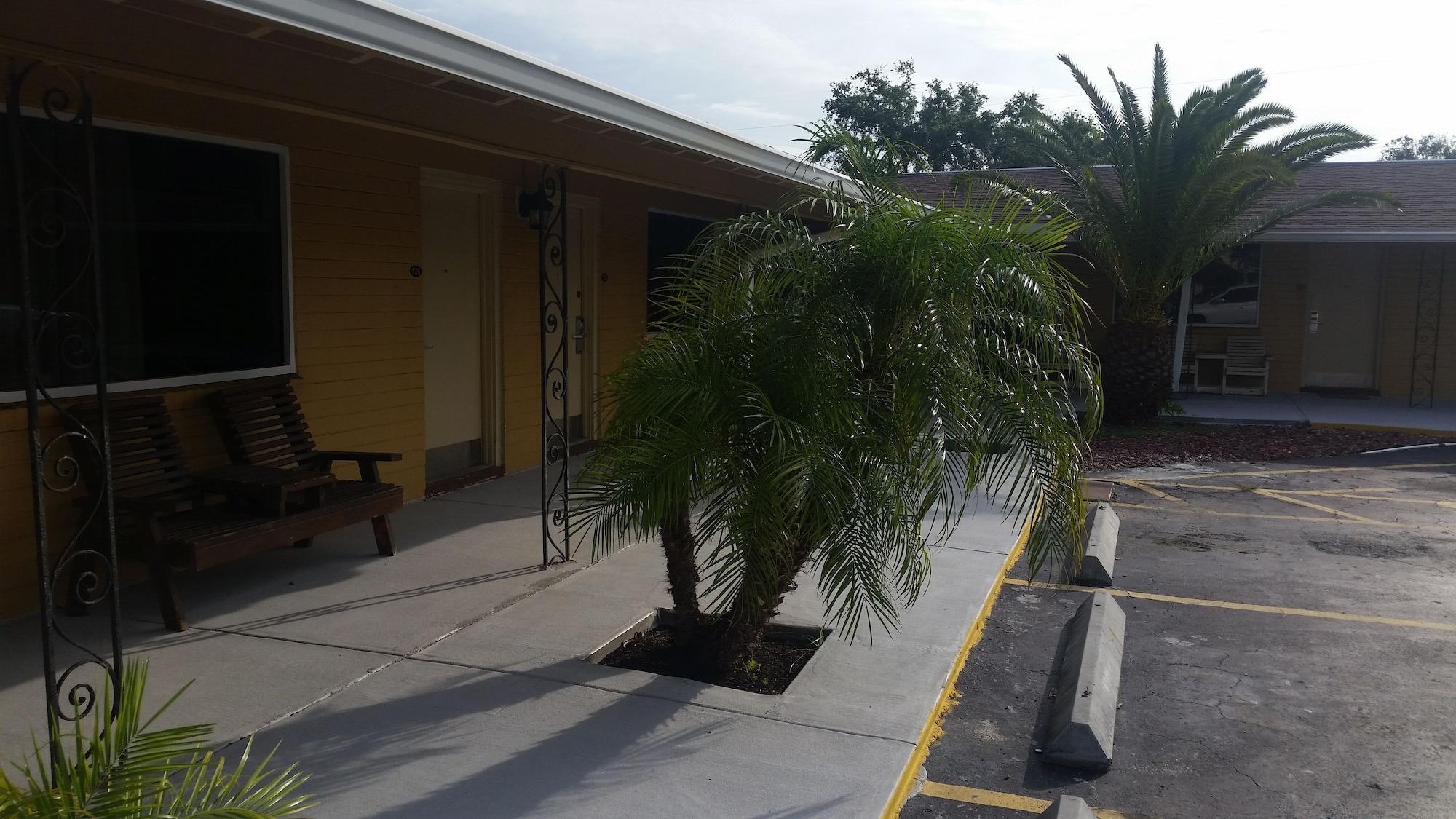 Vista Exterior American Inn of Daytona