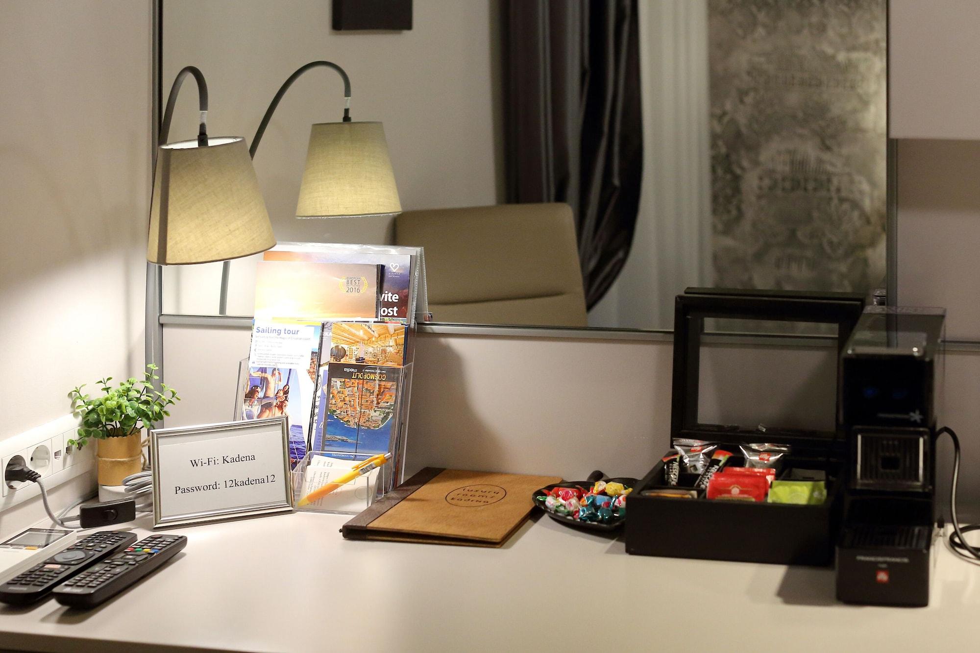 Set de Habitación Luxury Rooms Kadena