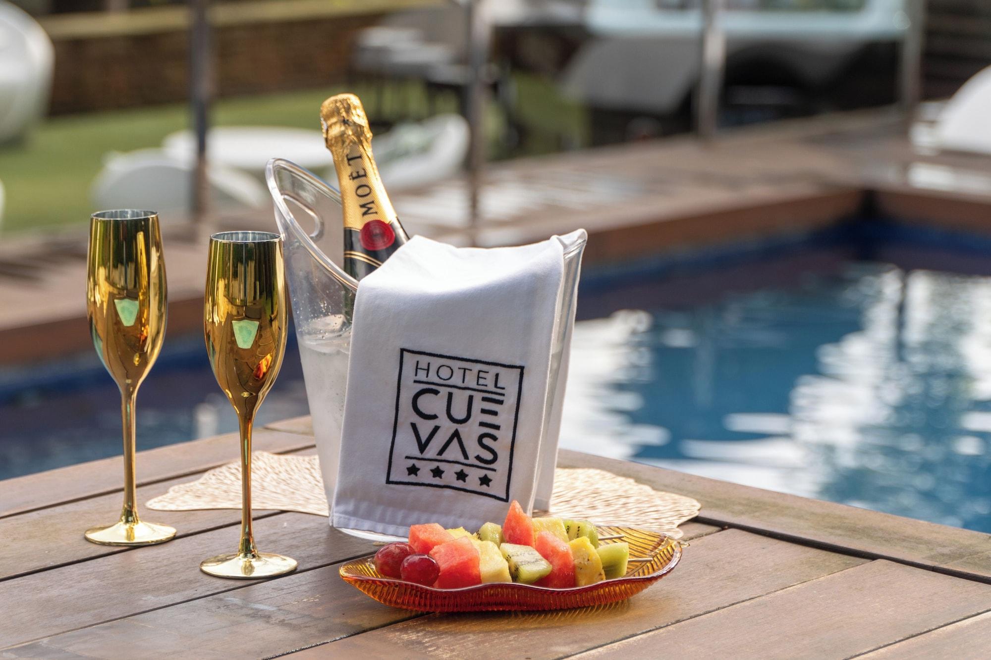 Vista Exterior Hotel Cuevas - Adults Only